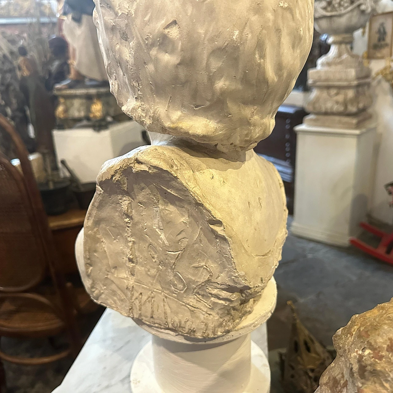 Scultura di donna in gesso in stile liberty, primo '900 6