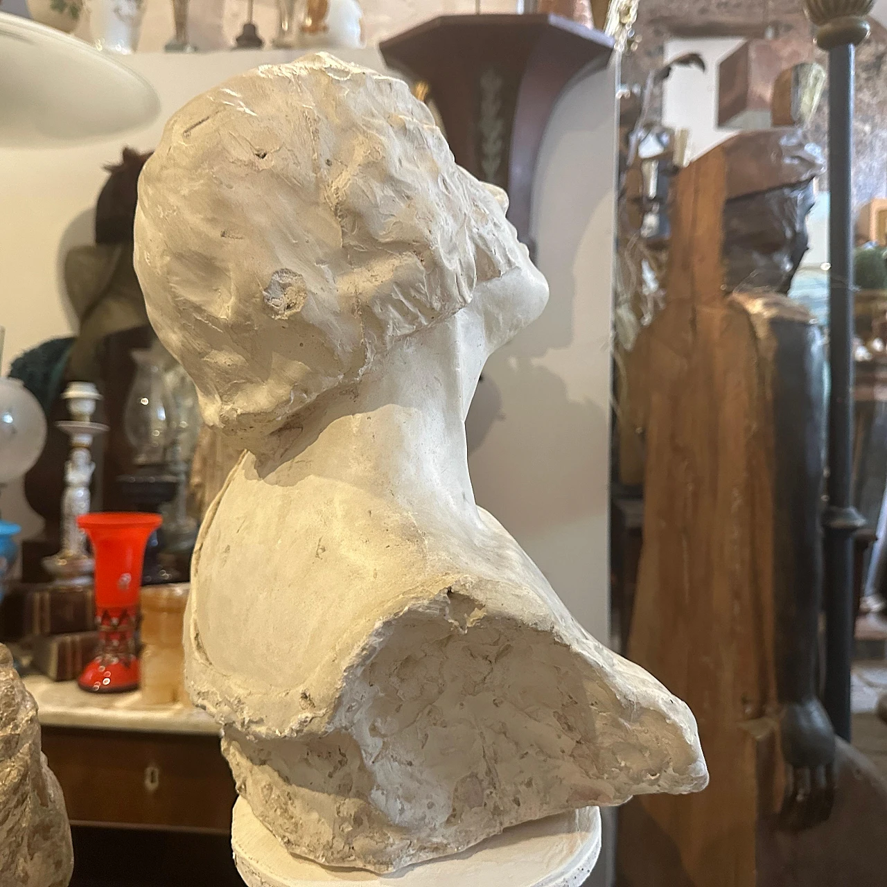 Scultura di donna in gesso in stile liberty, primo '900 10