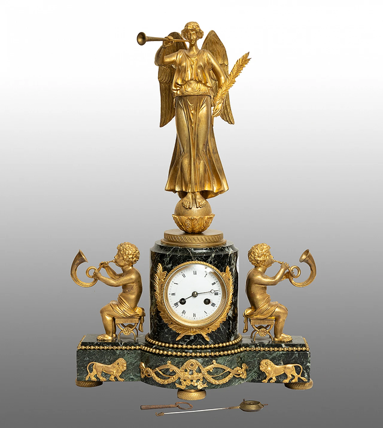 French Napoleon III clock in gilt bronze and marble, 19th century 1