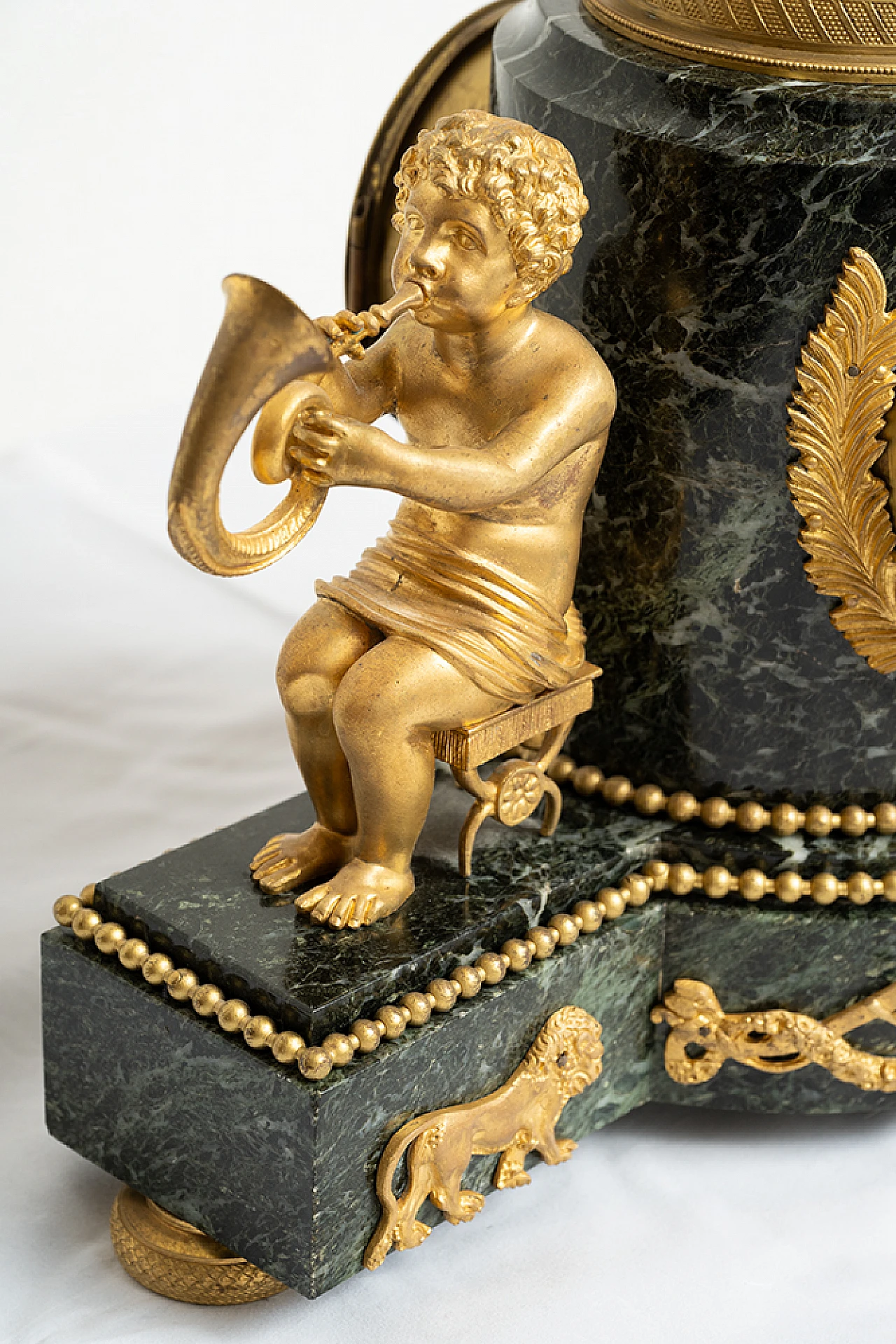 French Napoleon III clock in gilt bronze and marble, 19th century 2