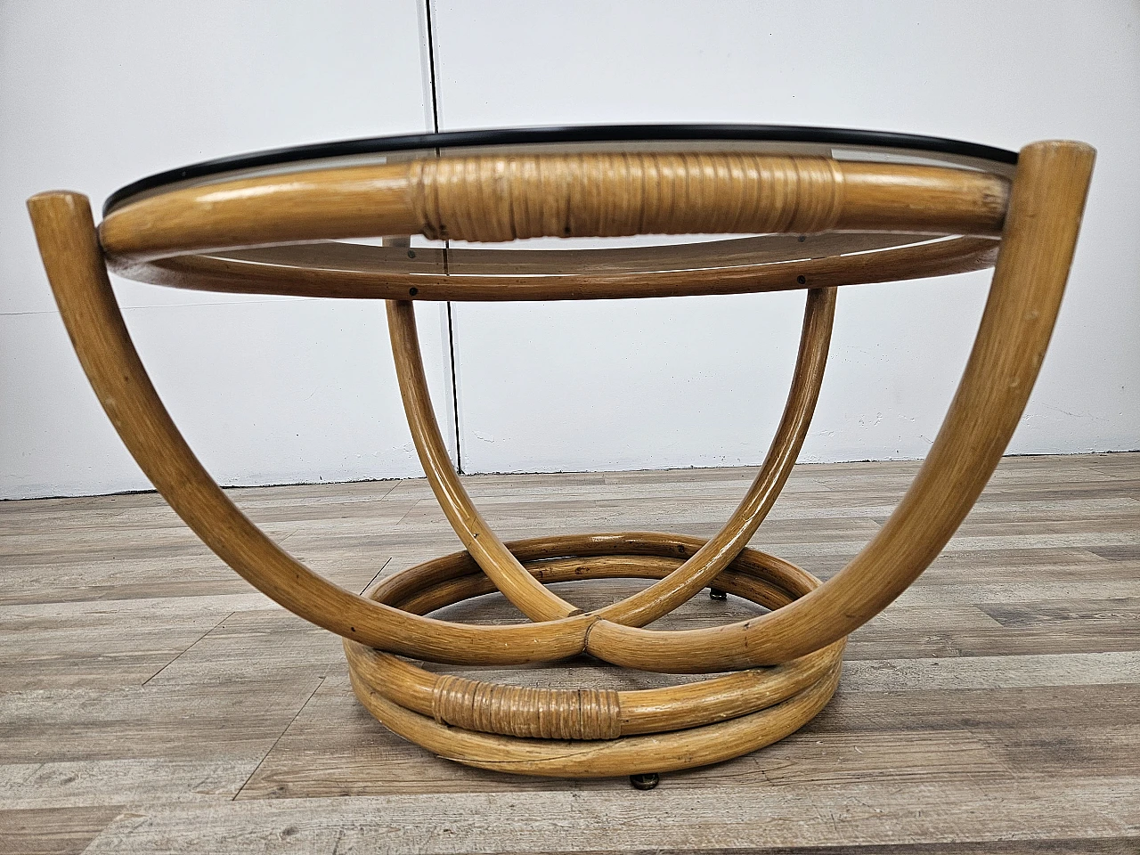 Round coffee table in bamboo and smoked glass 12