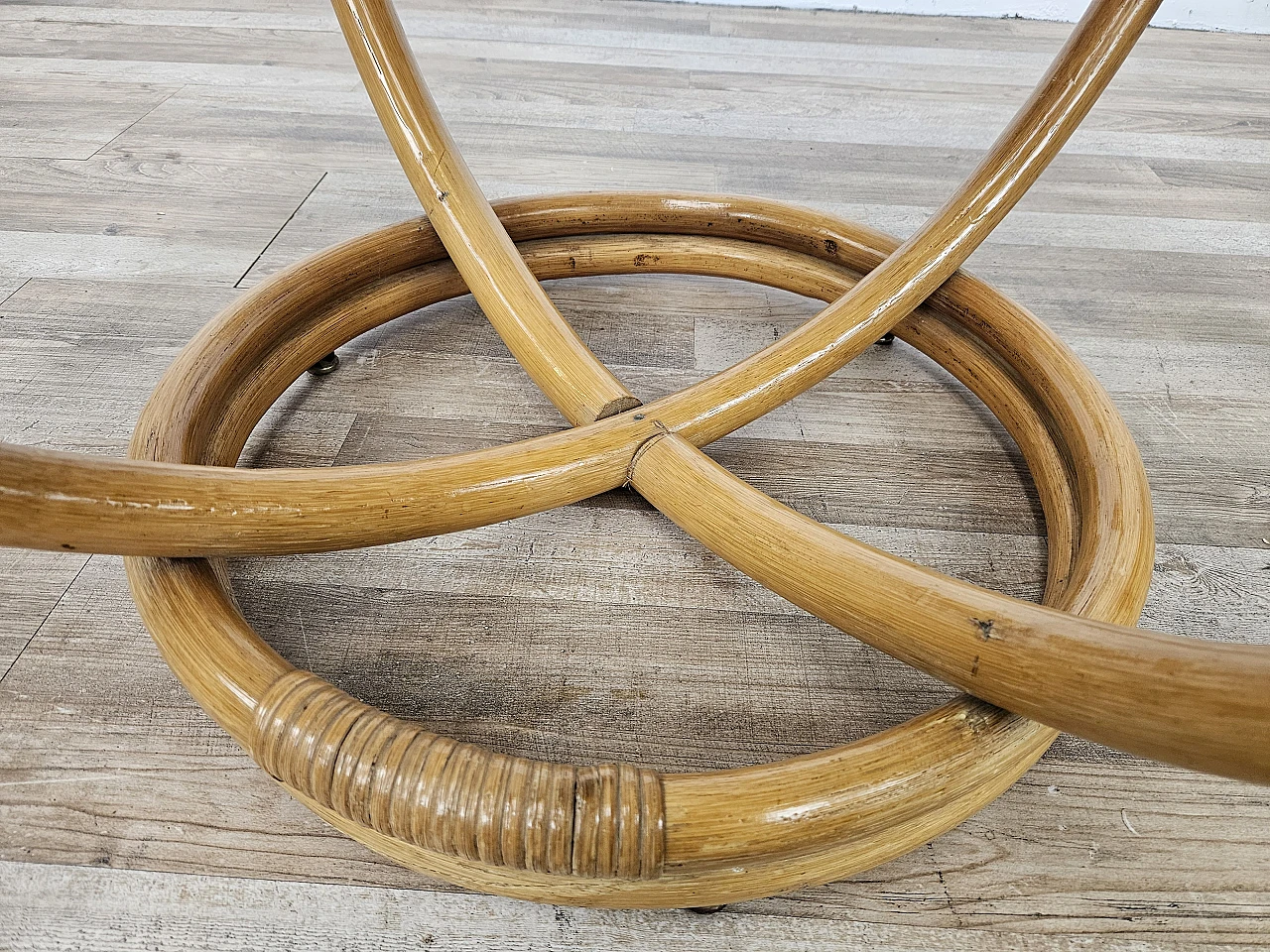 Round coffee table in bamboo and smoked glass 14