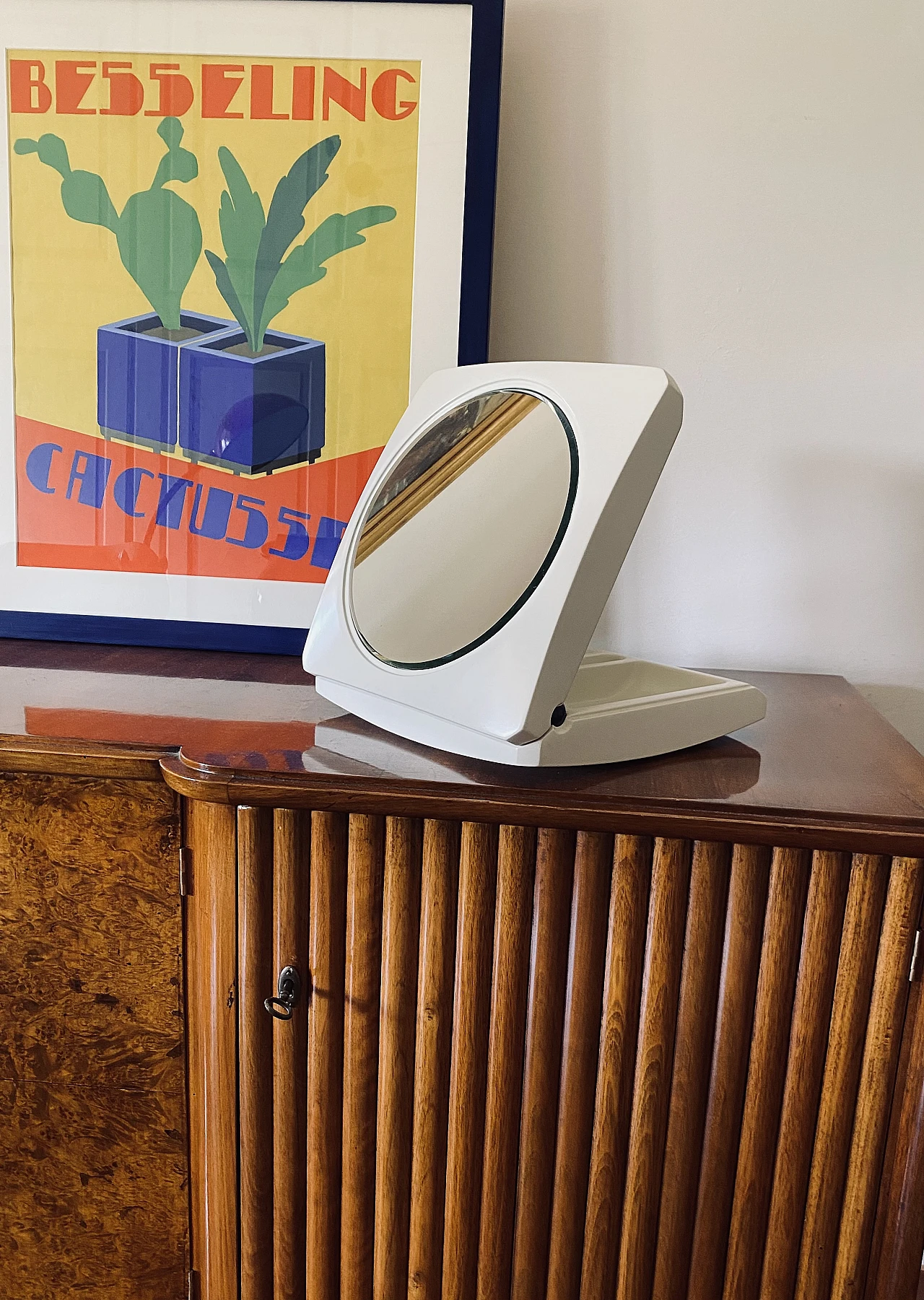 White Table Mirror / Vanity, Italy ca. 1970 2