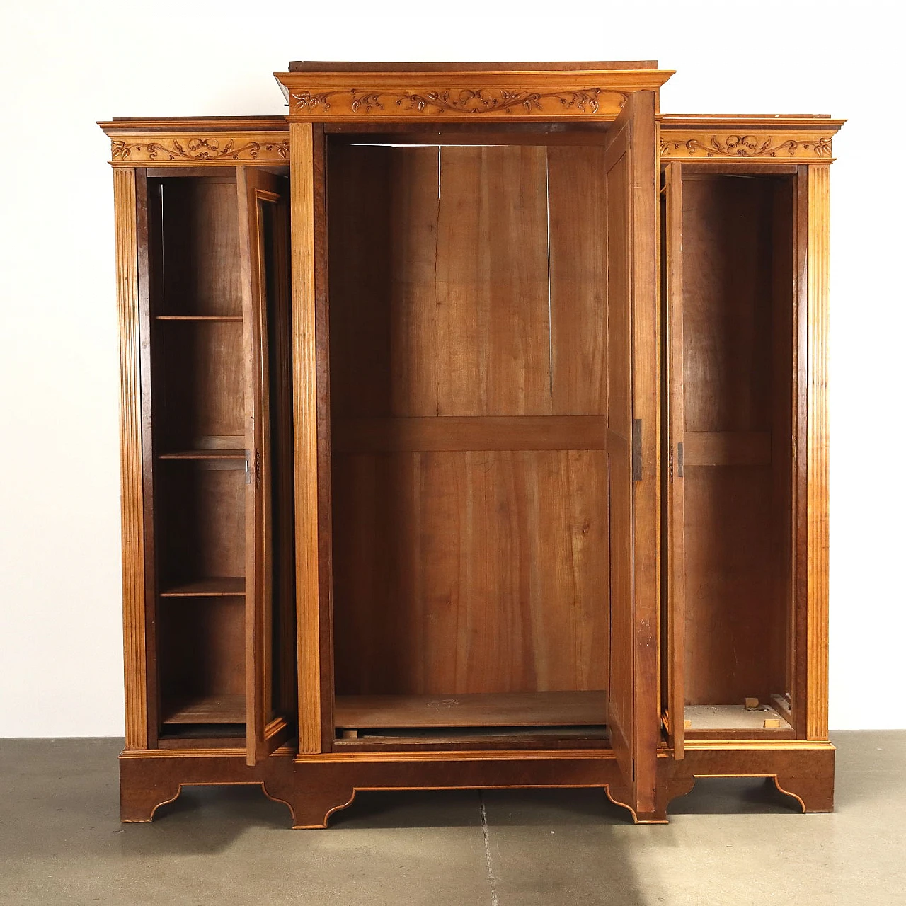 Art Nouveau wardrobe in cherry and mahogany, early 20th century 3