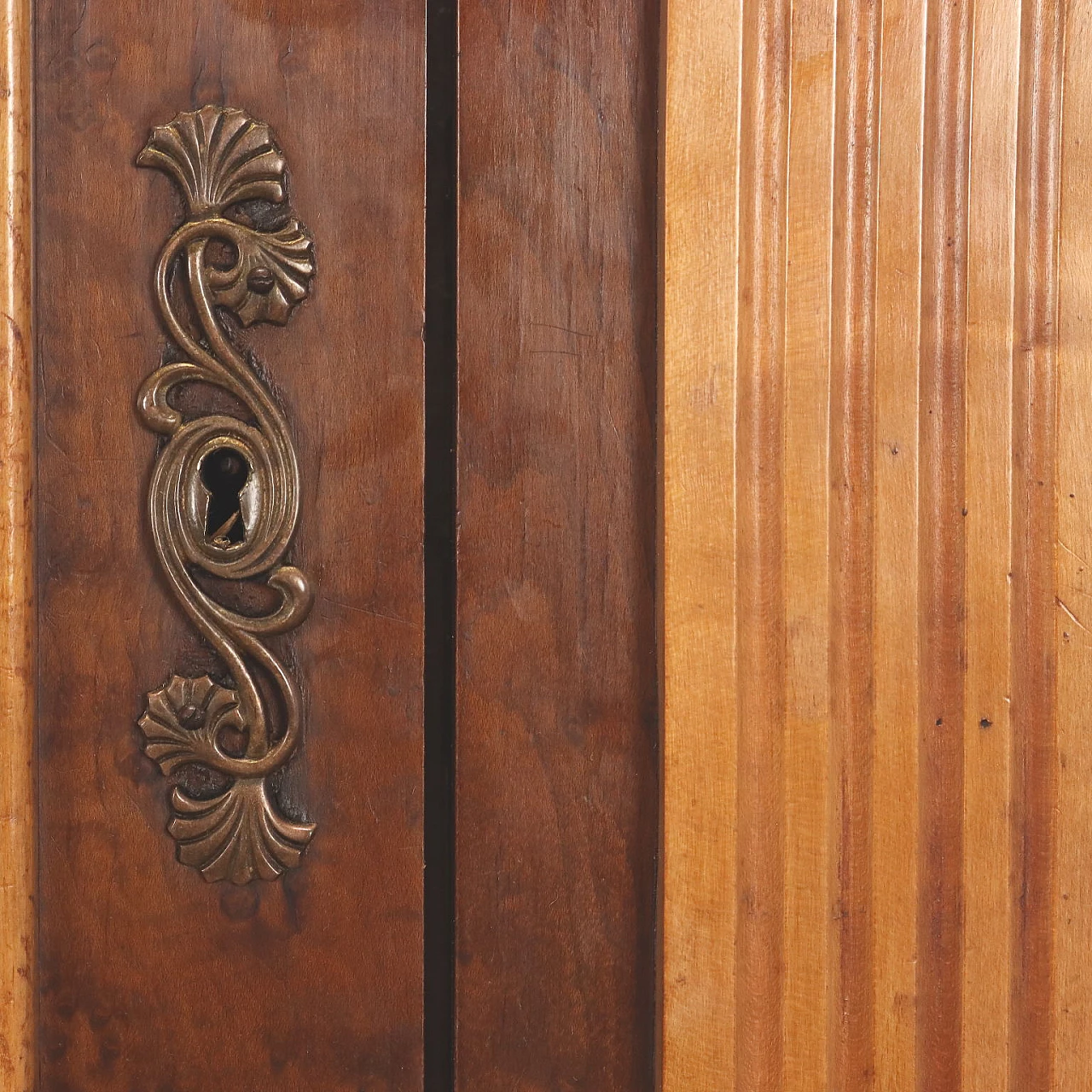 Art Nouveau wardrobe in cherry and mahogany, early 20th century 6