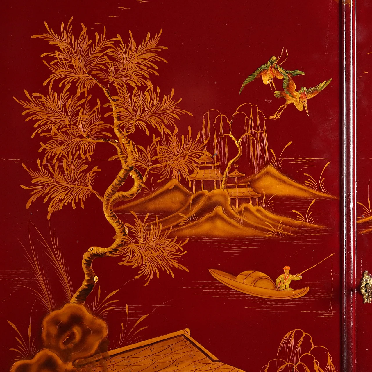 Lacquered and painted wardrobe in chinoiserie style 7