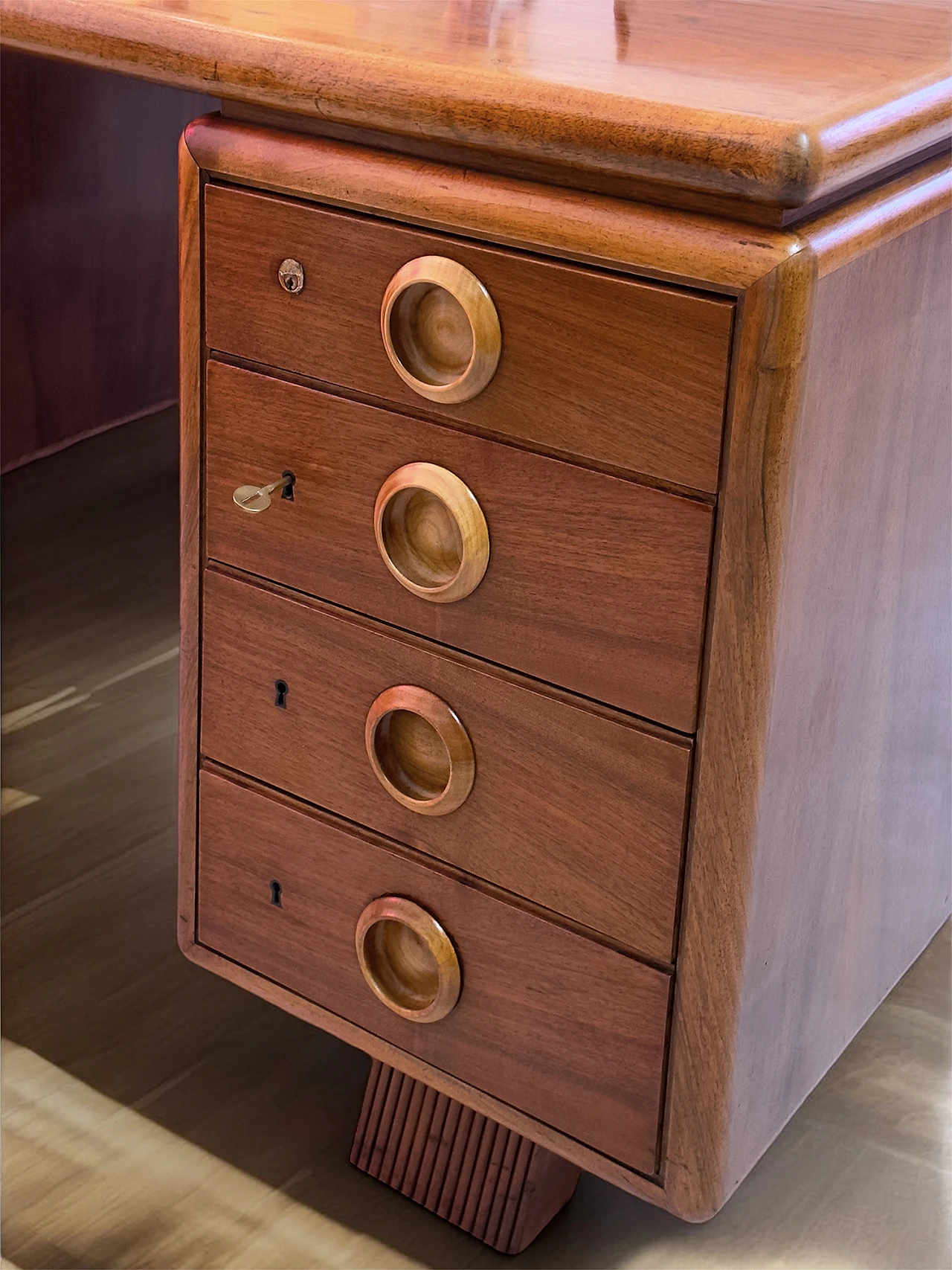 Double sided wood desk by Paolo Buffa, 1950s 33