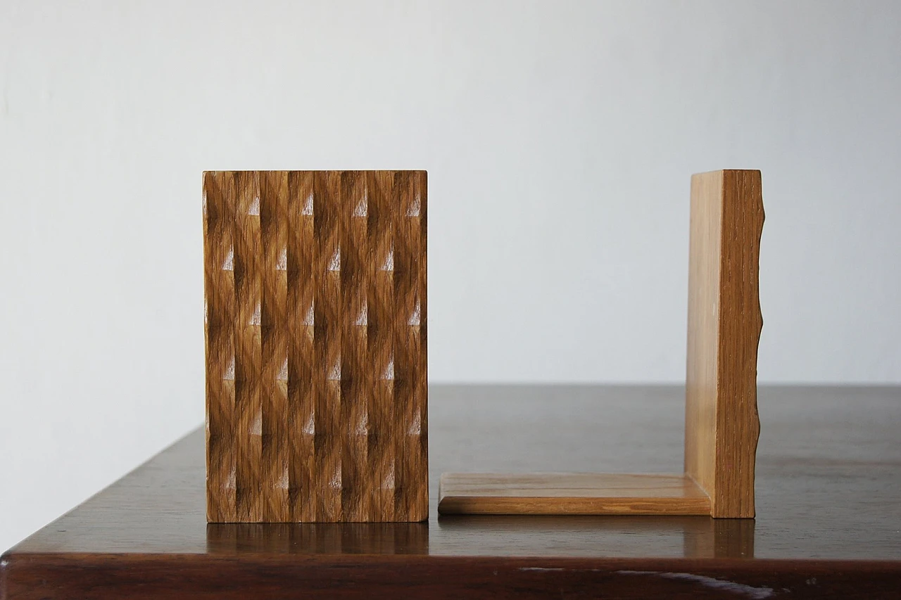 Pair of Mid-Century wooden bookends, 1960s 2