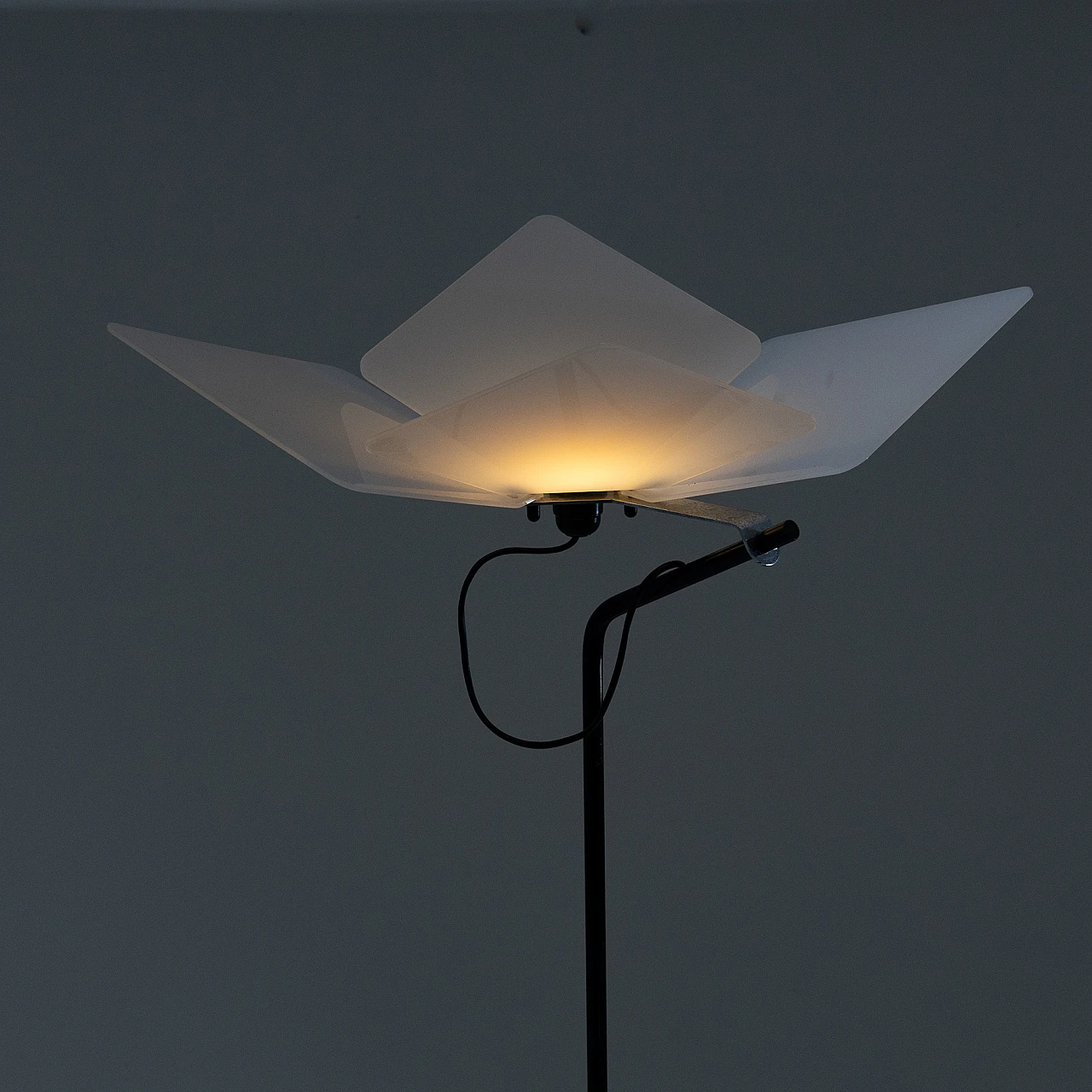 "Farfalle" floor lamp, Lamperti, 1970s 9