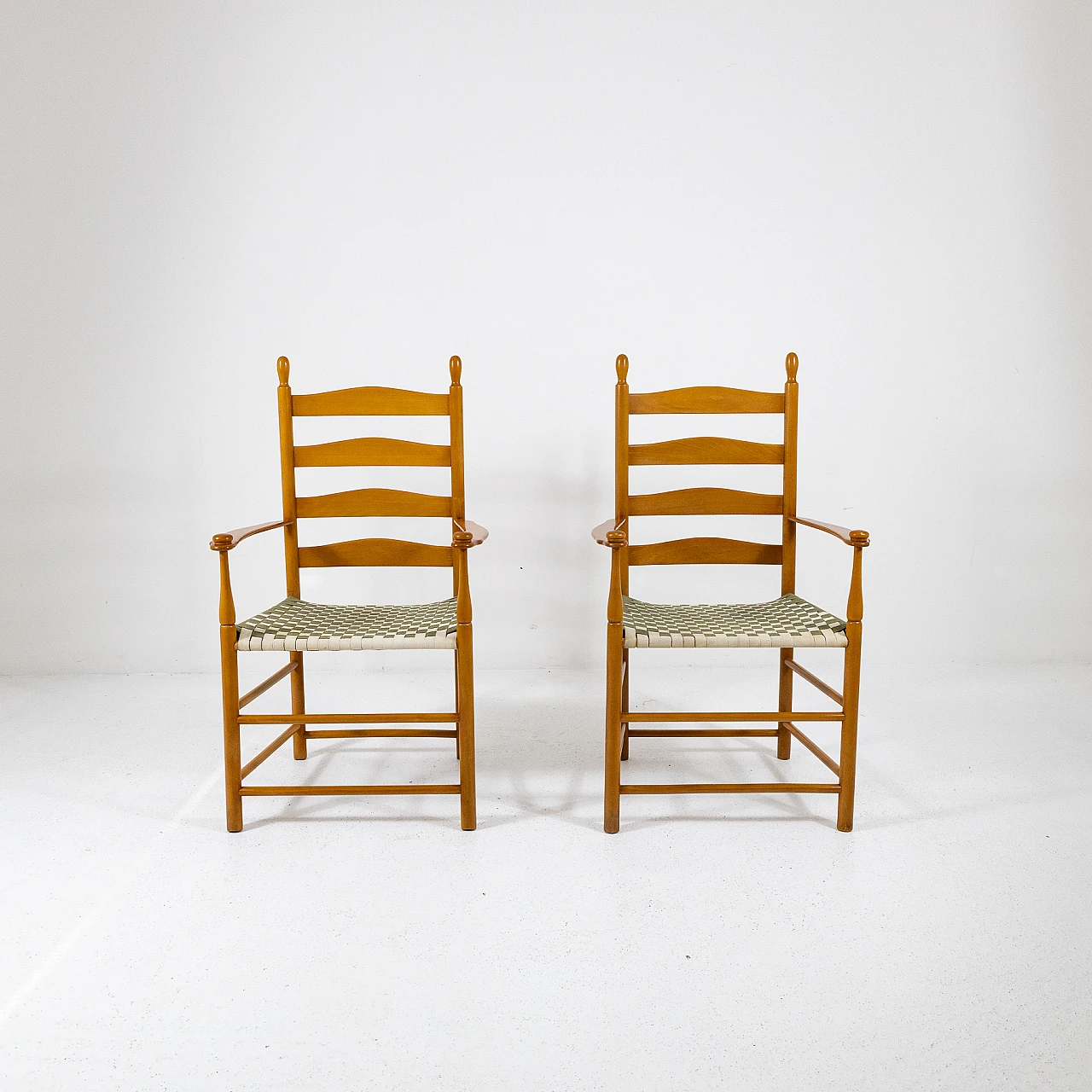 Pair of armchairs from the Shakers series, for De Padova 5