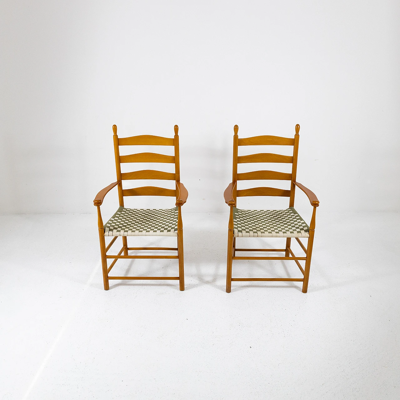 Pair of armchairs from the Shakers series, for De Padova 6