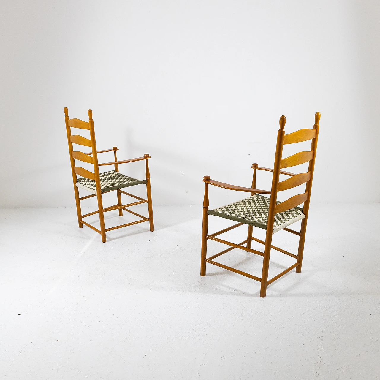 Pair of armchairs from the Shakers series, for De Padova 13