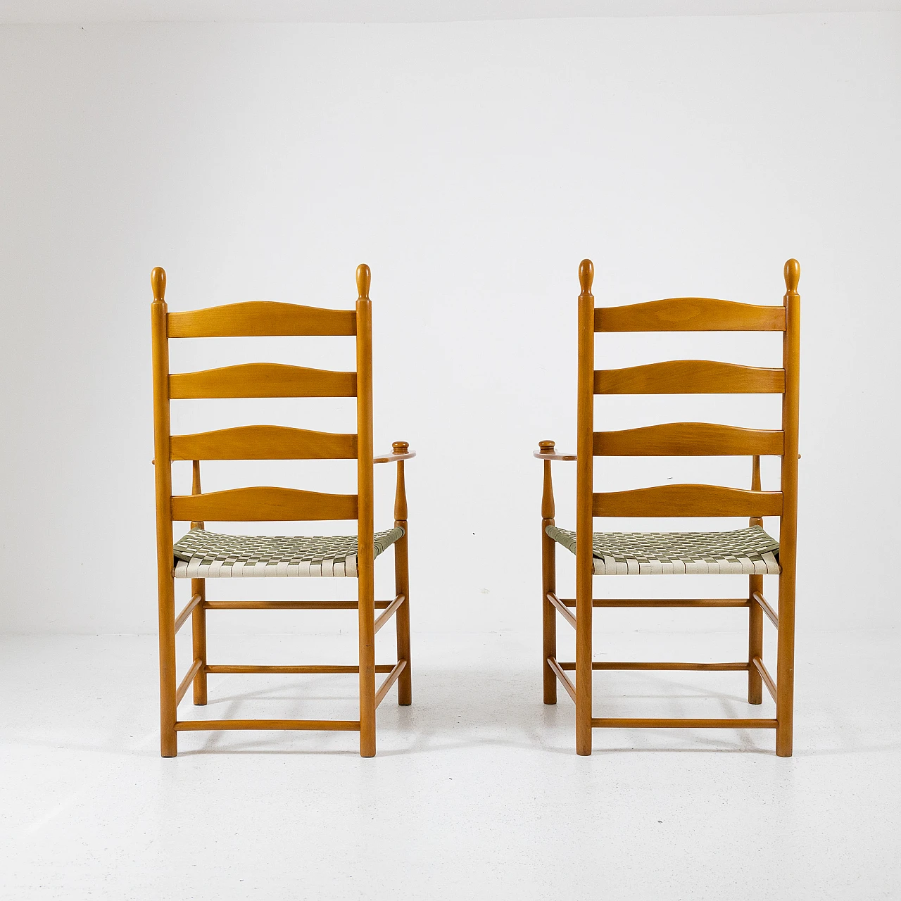 Pair of armchairs from the Shakers series, for De Padova 16