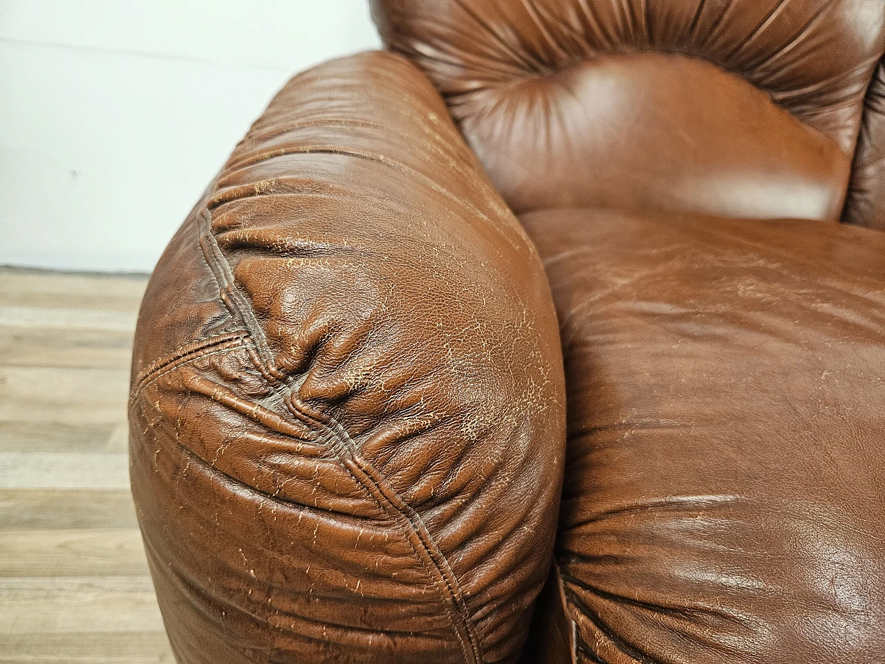 Brown leather club sofa,  1970s 24