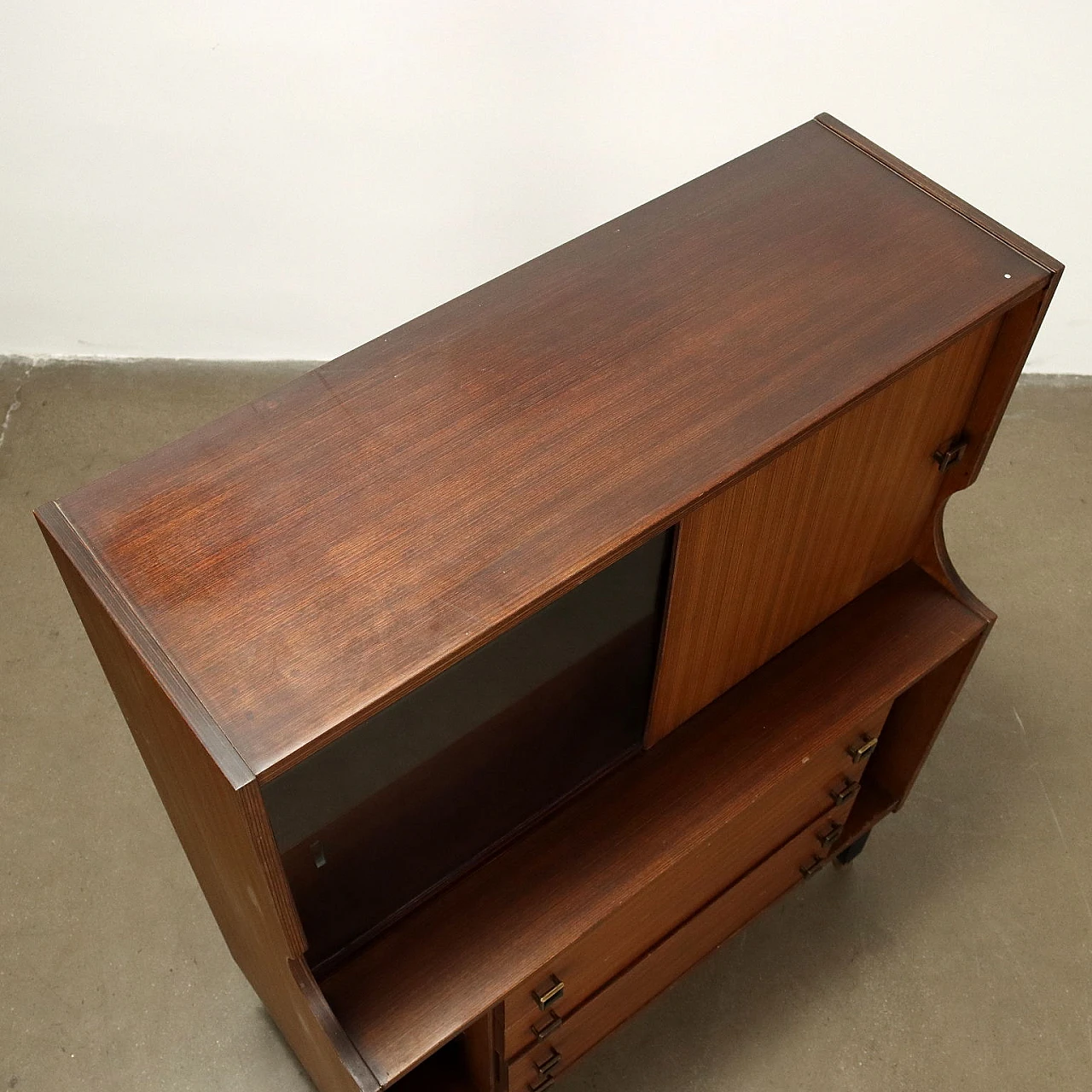 Sideboard in exotic wood veneer and glass, 1960s 3