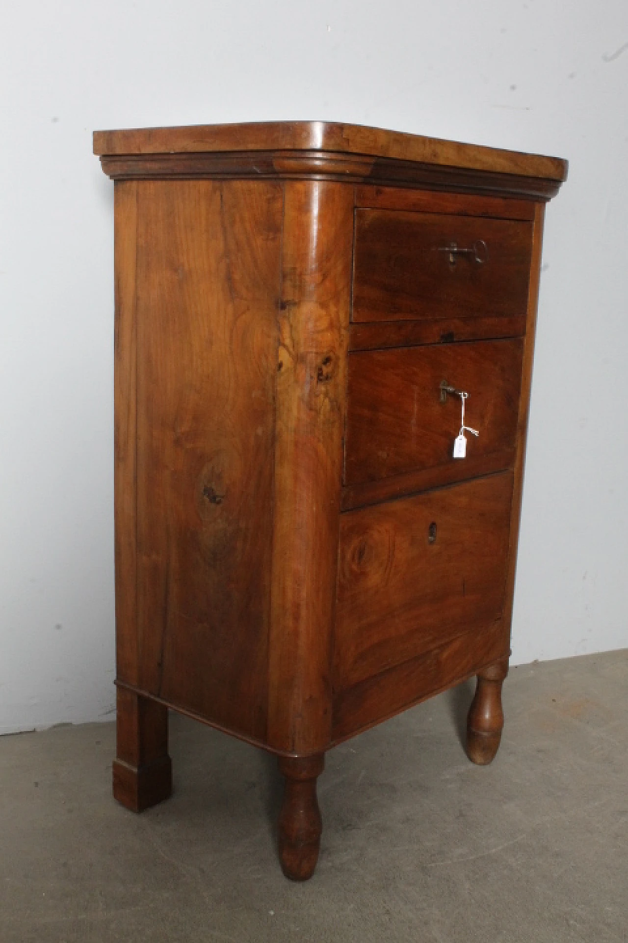 Lombard Charles X three-drawer sideboard in solid walnut, 1820 1