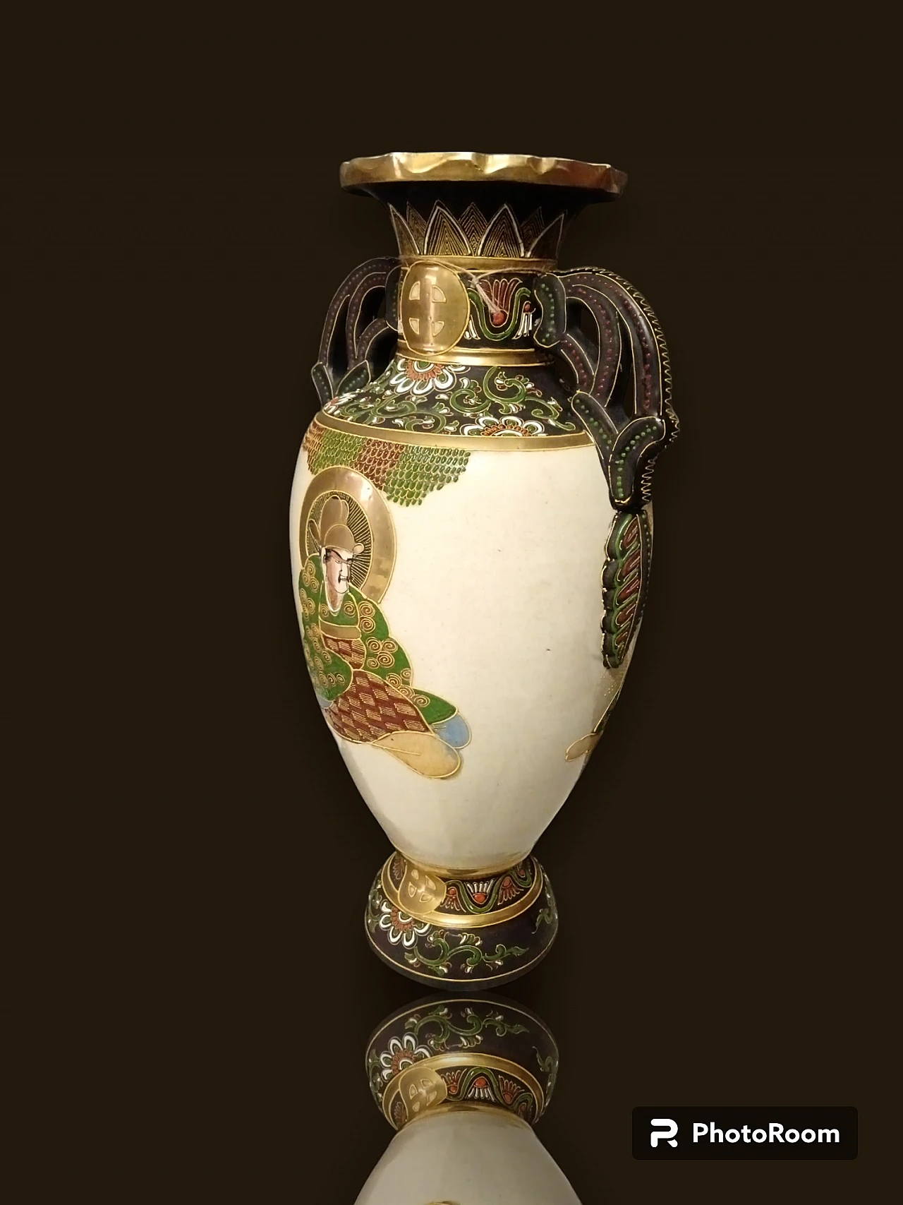 Japanese vase from the early 1900s 1