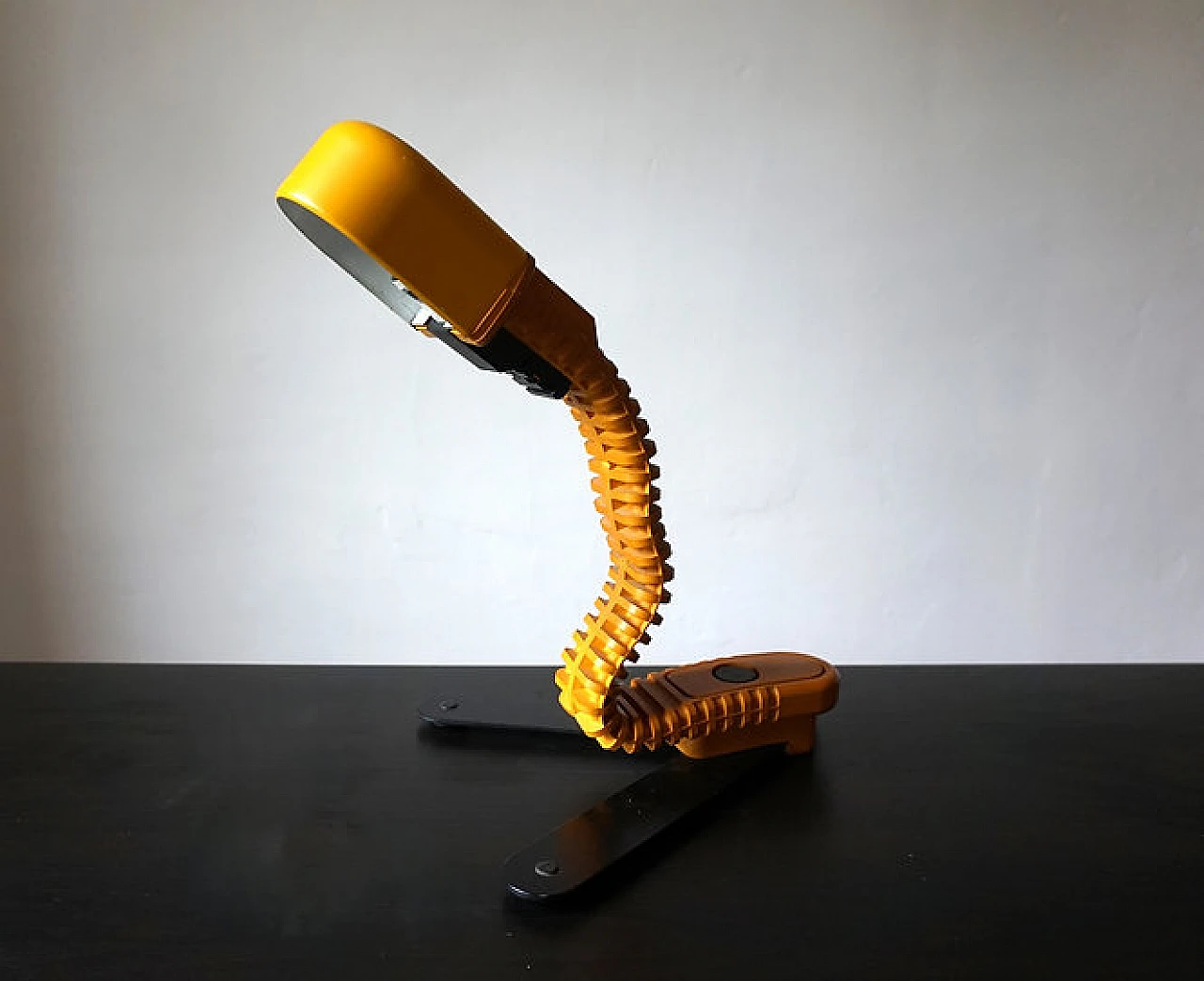 Staff Cobra table lamp by Masayuki Kurokawa, 1970s 15