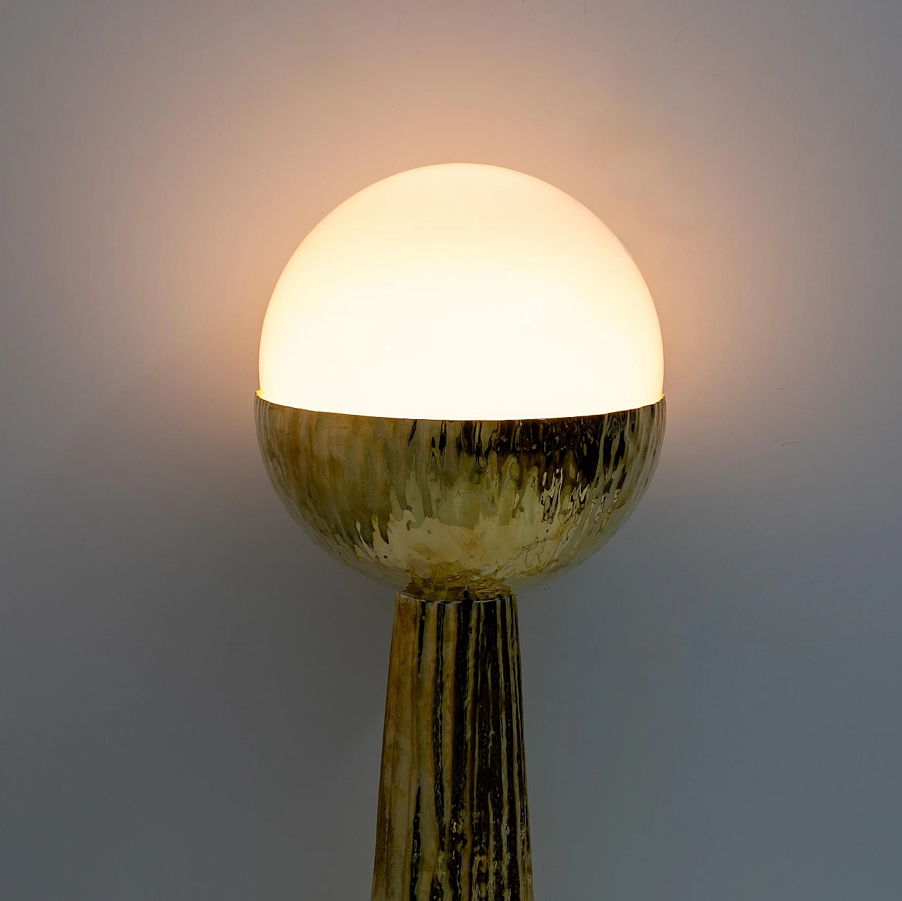 Pair of table lamps in brass and opaline glass, 2000s 6