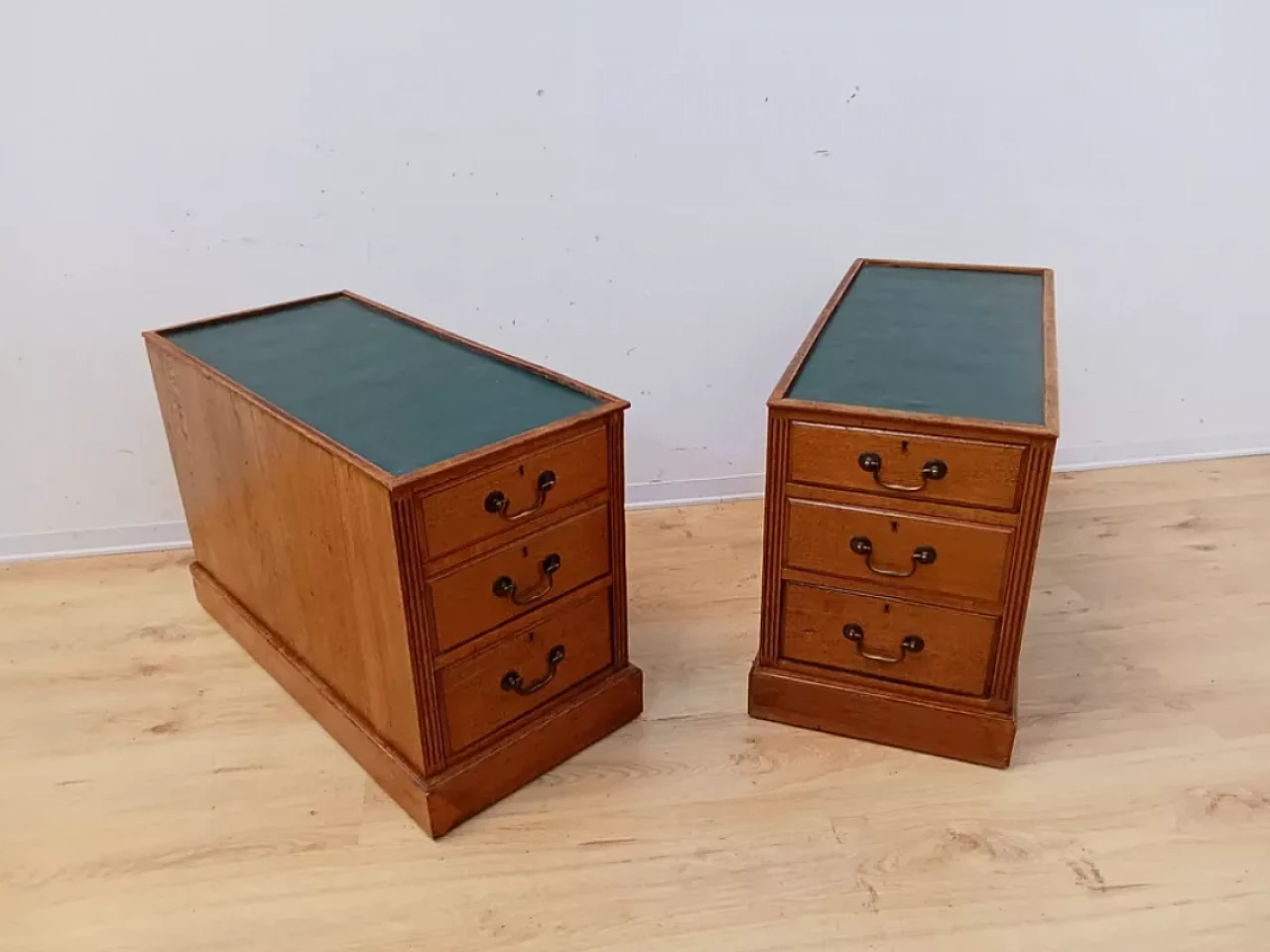 Pair of oak and leather office chests of drawers, late 19th century 4