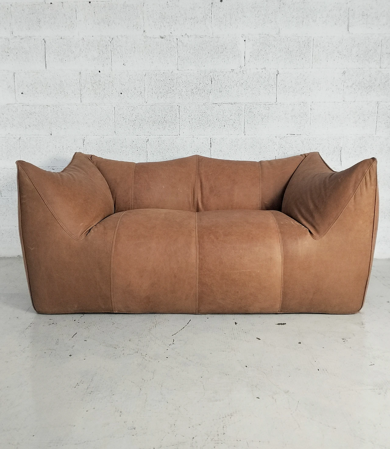 Le Bambole natural leather sofa by Mario Bellini for B&B Italia 1970s 3