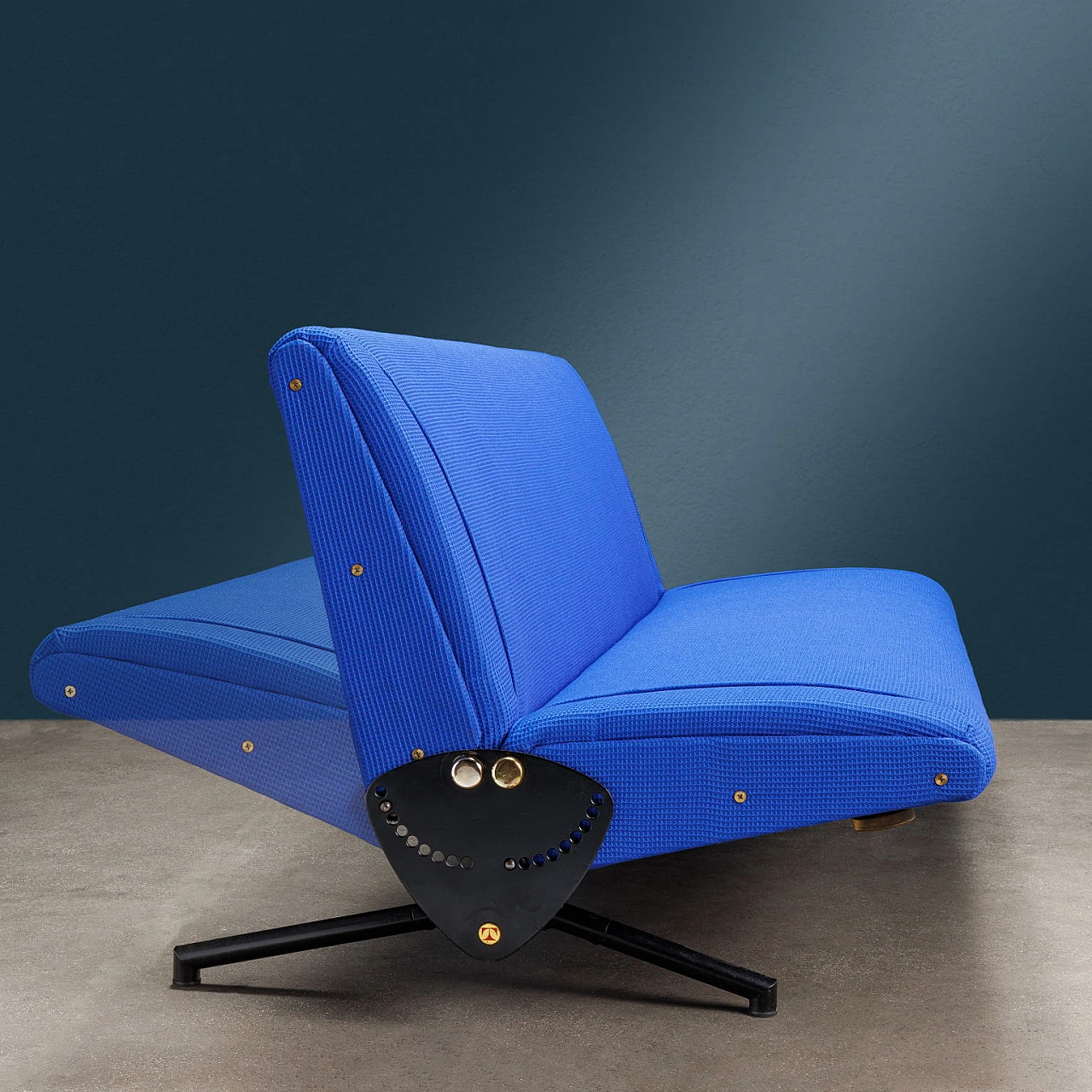 D70 sofa in metal and blue fabric by Osvaldo Borsani for Tecno, 1954 2