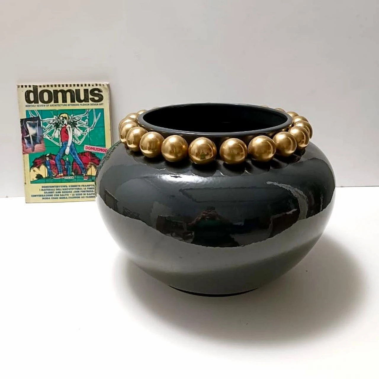 Green lacquered ceramic vase with pure gold pearls, 1970s 2