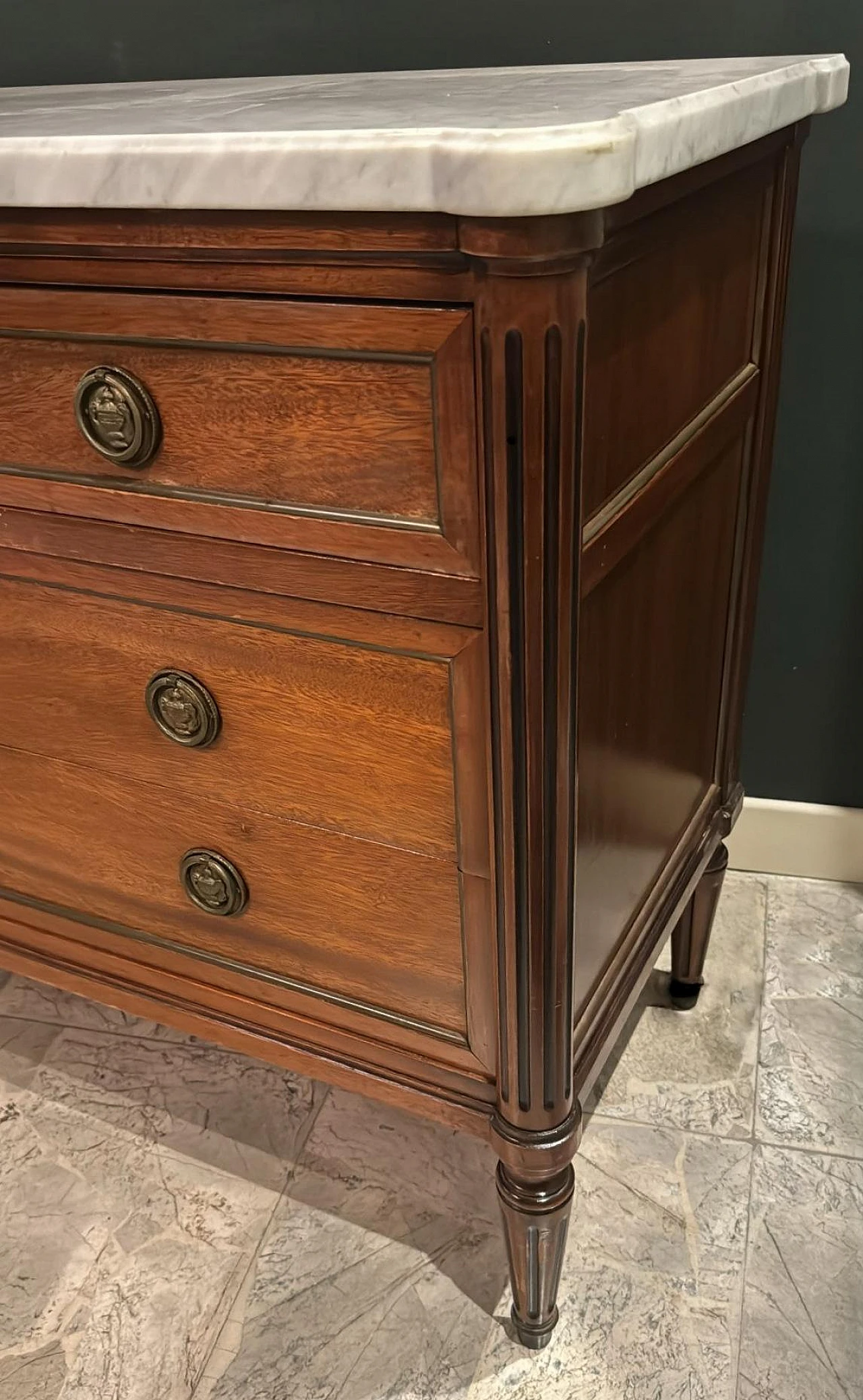 Louis XVI wooden chest of drawers with marble top, early 20th century 6