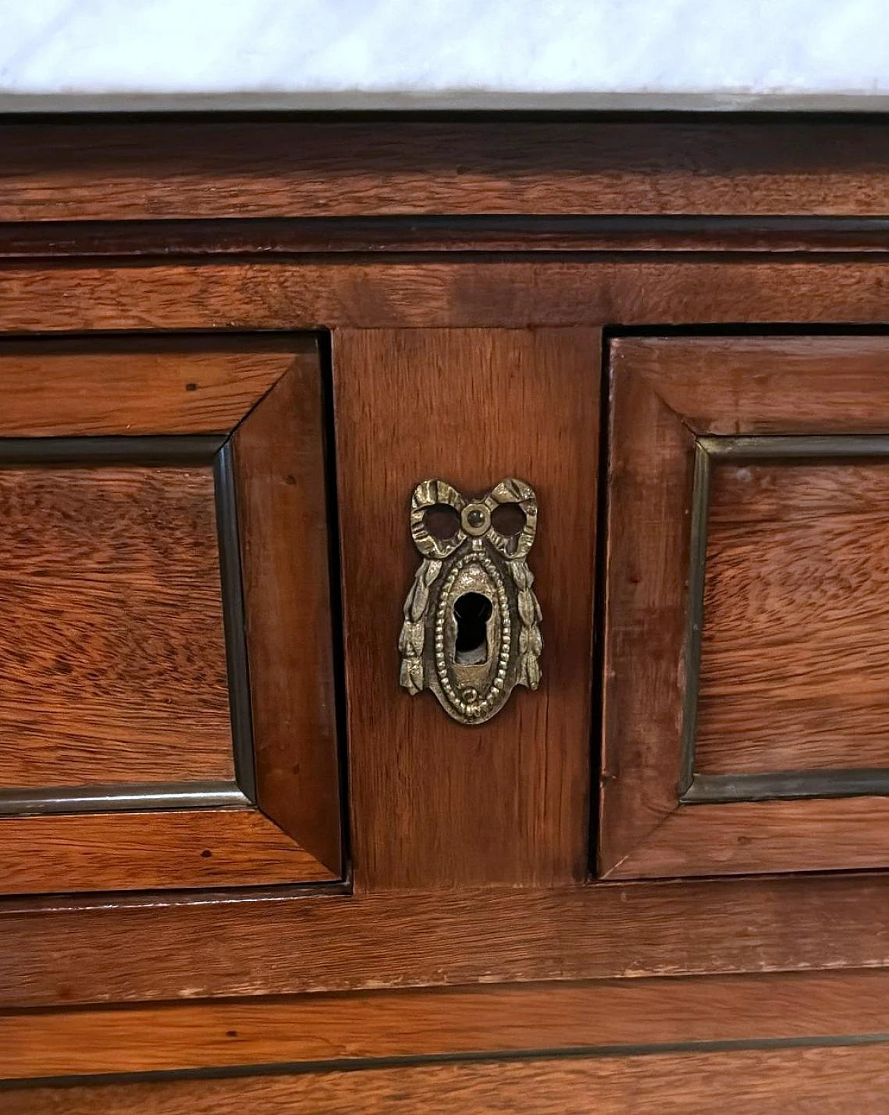 Louis XVI wooden chest of drawers with marble top, early 20th century 15