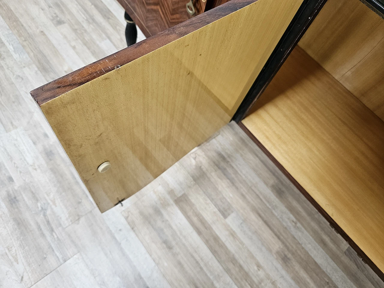 Mid Century sideboard mahogany and maple with glass, 50s 23