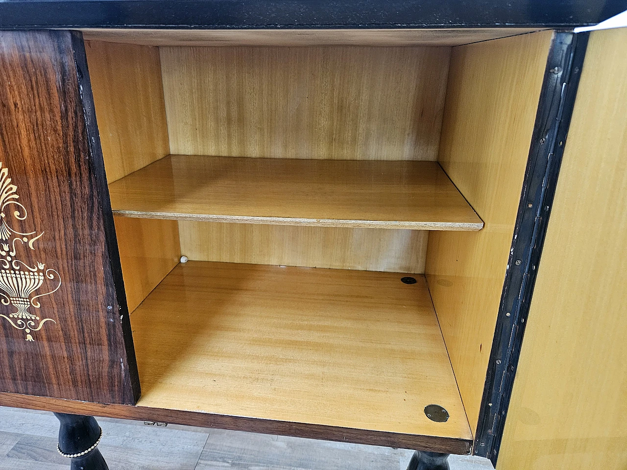 Mid Century sideboard mahogany and maple with glass, 50s 26