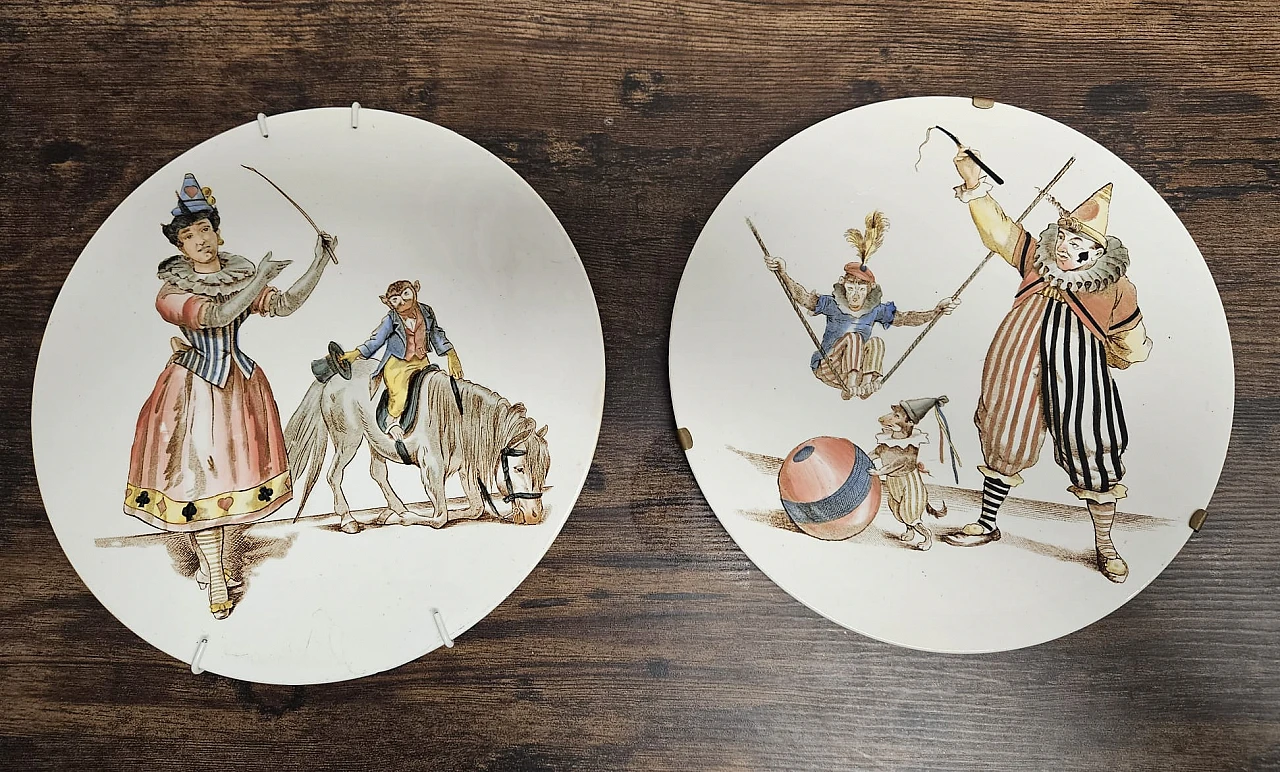 Società Ceramica Richard two Pagliacci series plates, '900 1