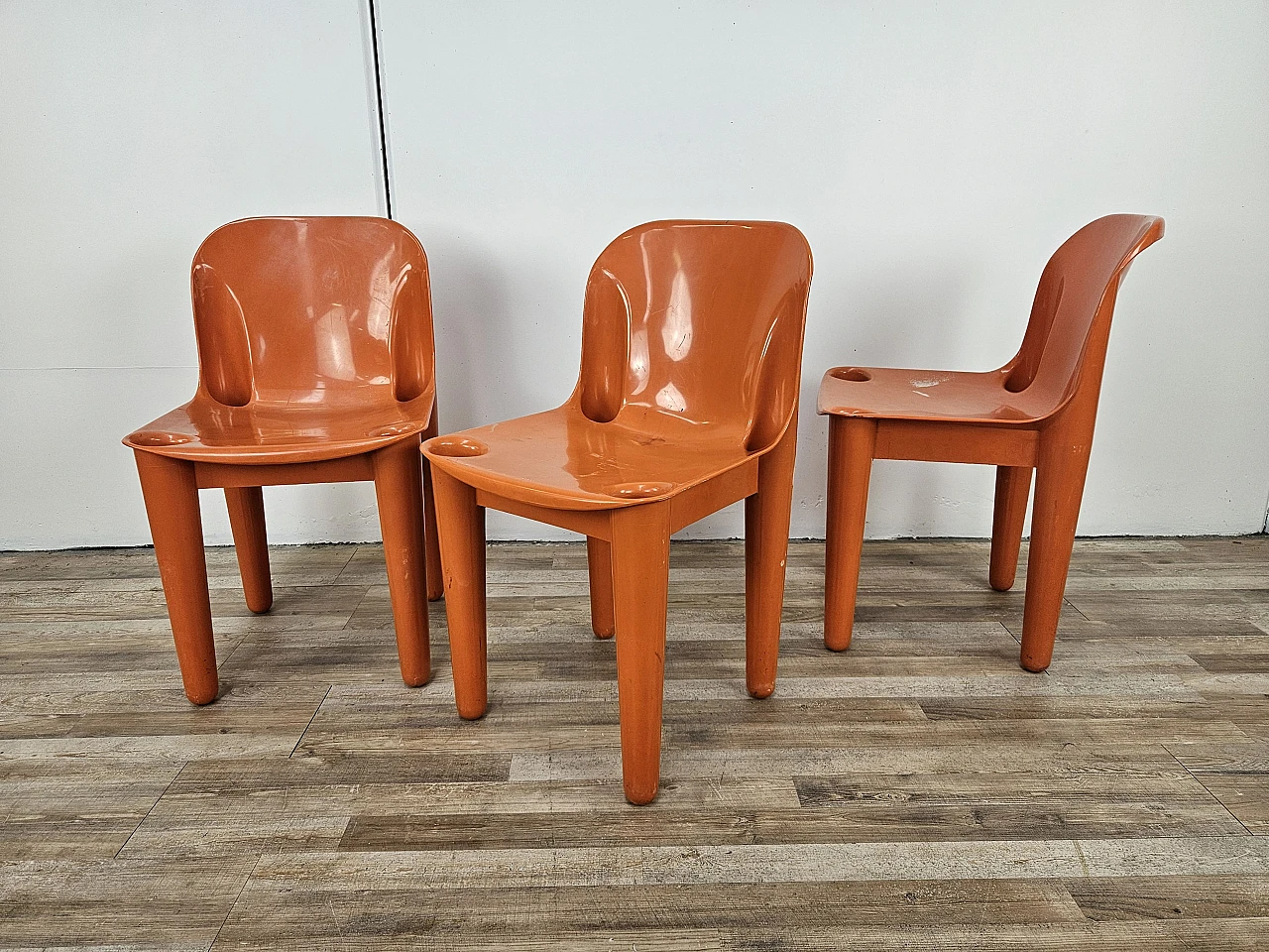 Plastic chairs from the Casa'70 collection by Albaplast for Dal Vera 1