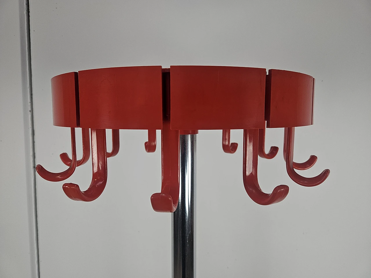 Plastic and steel coat hanger by Dal Vera, 1970s 6