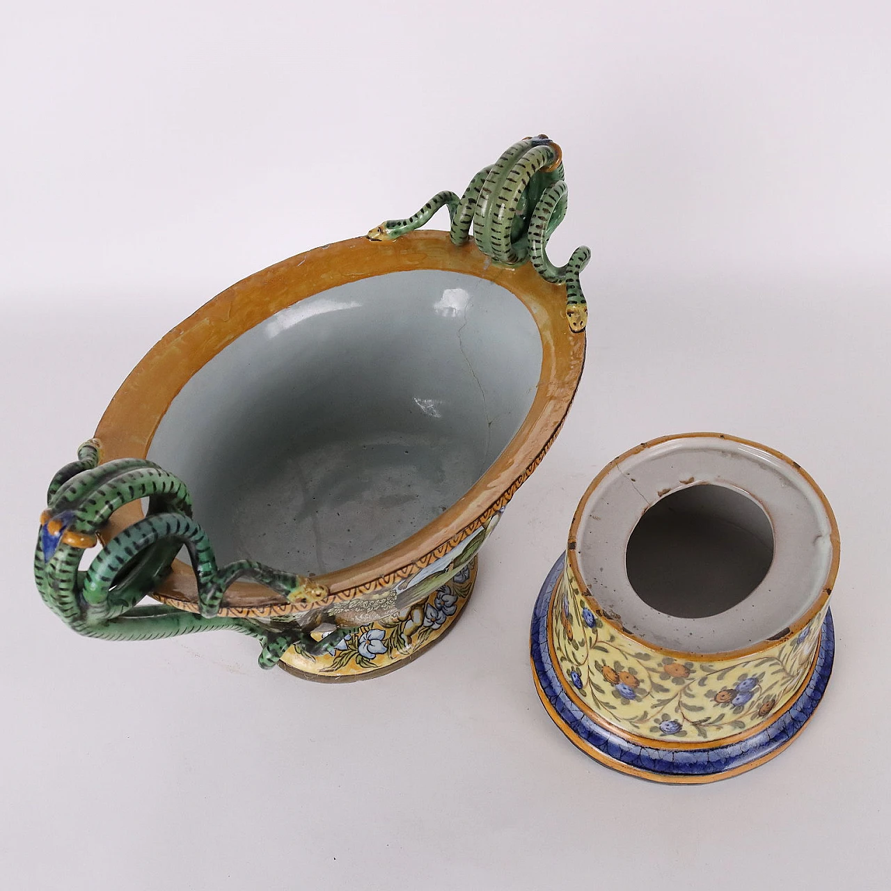 Vaso a Cratere in Maiolica Manifattura di Napoli 10