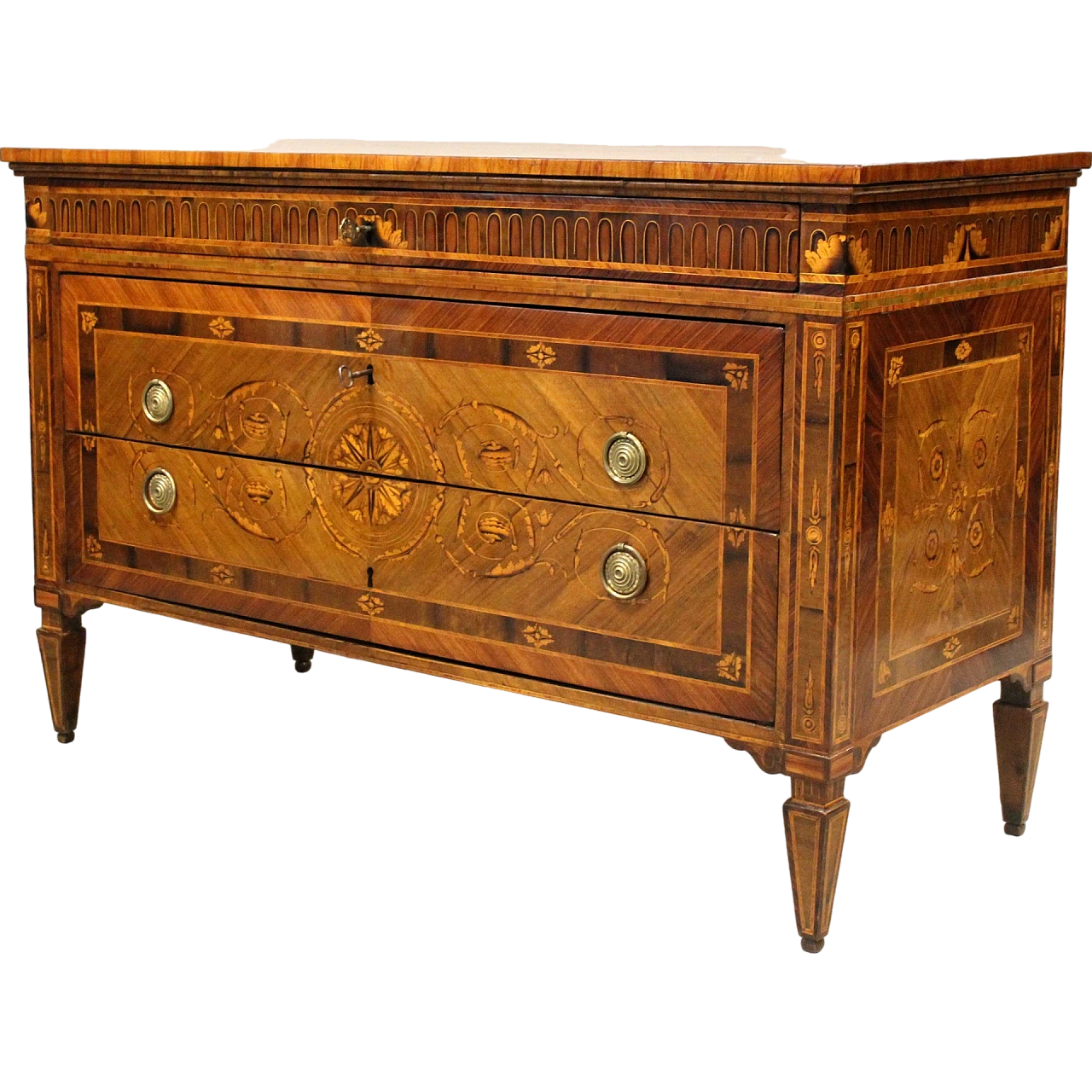 Louis XVI chest of drawers with three drawers in walnut, 18th century 10