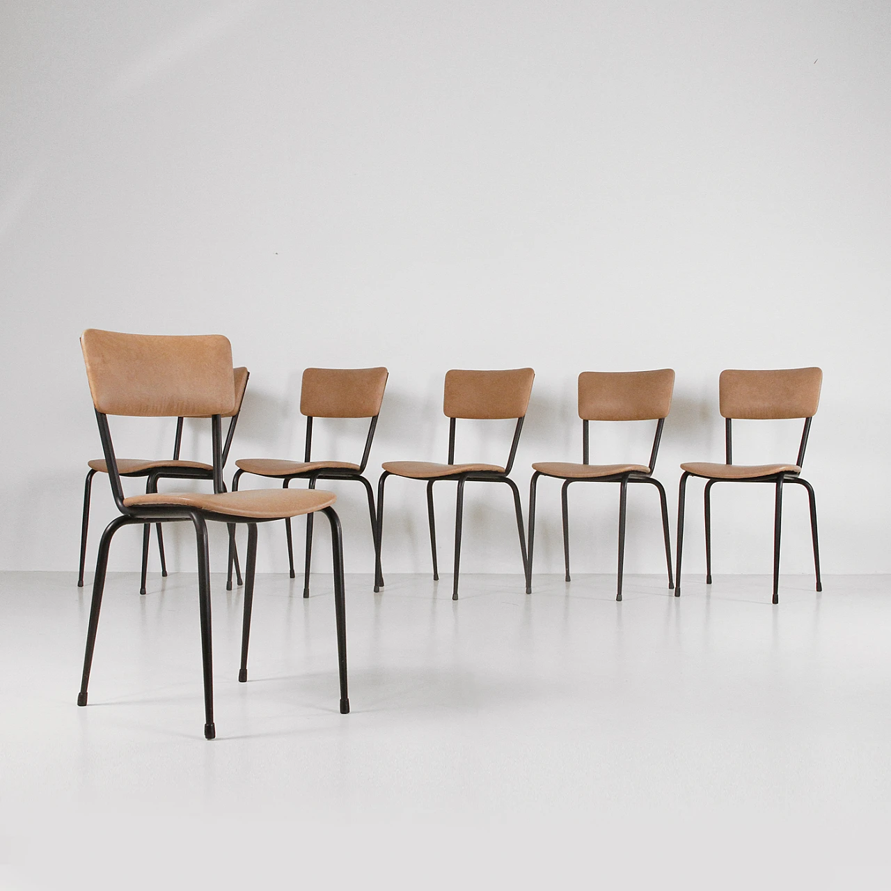 6 Iron and imitation leather chairs by Doro Cuneo, 1960s 1