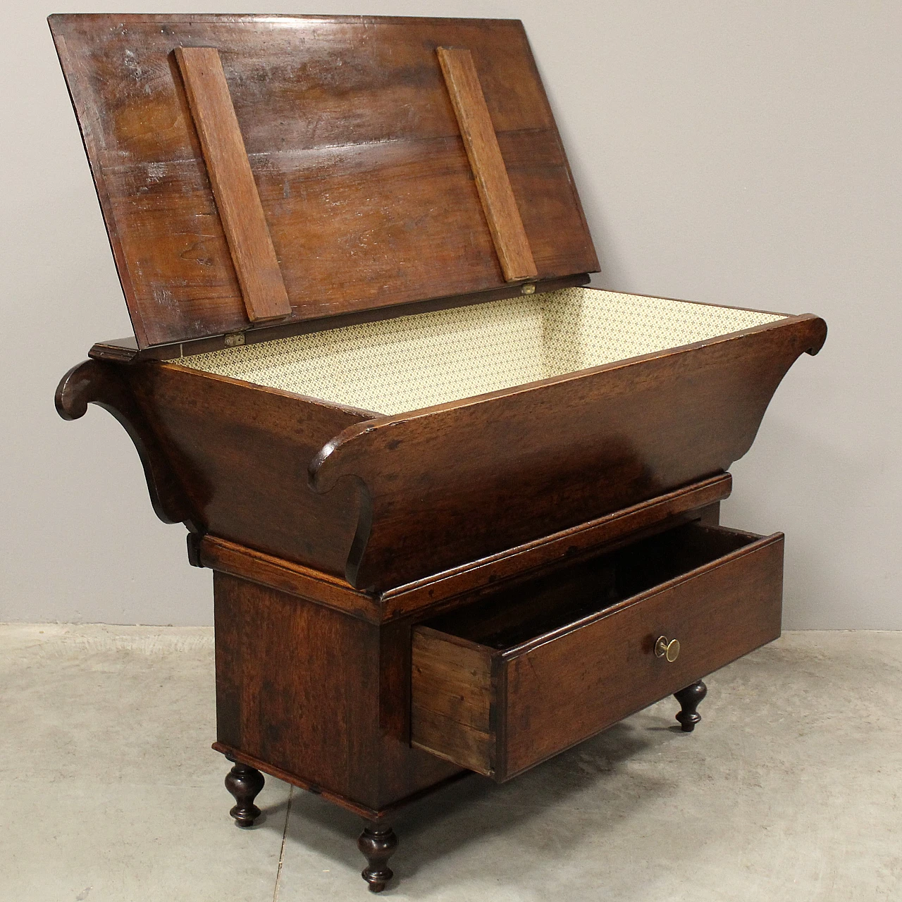 Italian walnut sideboard, 19th century 7