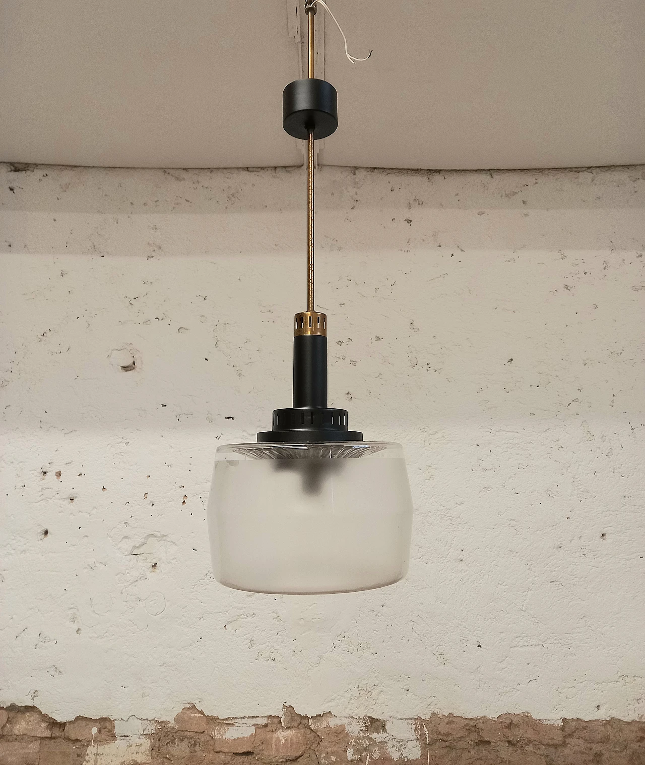 Lampadario vetro ottone stile Stilnovo, anni '50 1