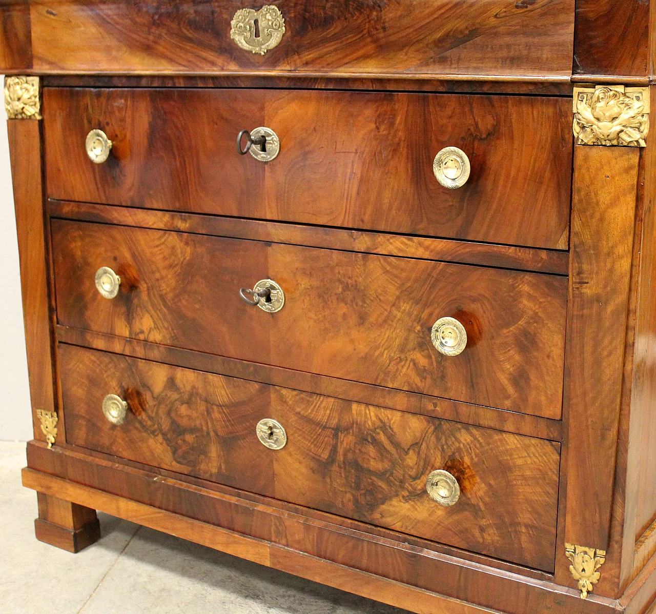 Empire chest of drawers in walnut, 19th century 11