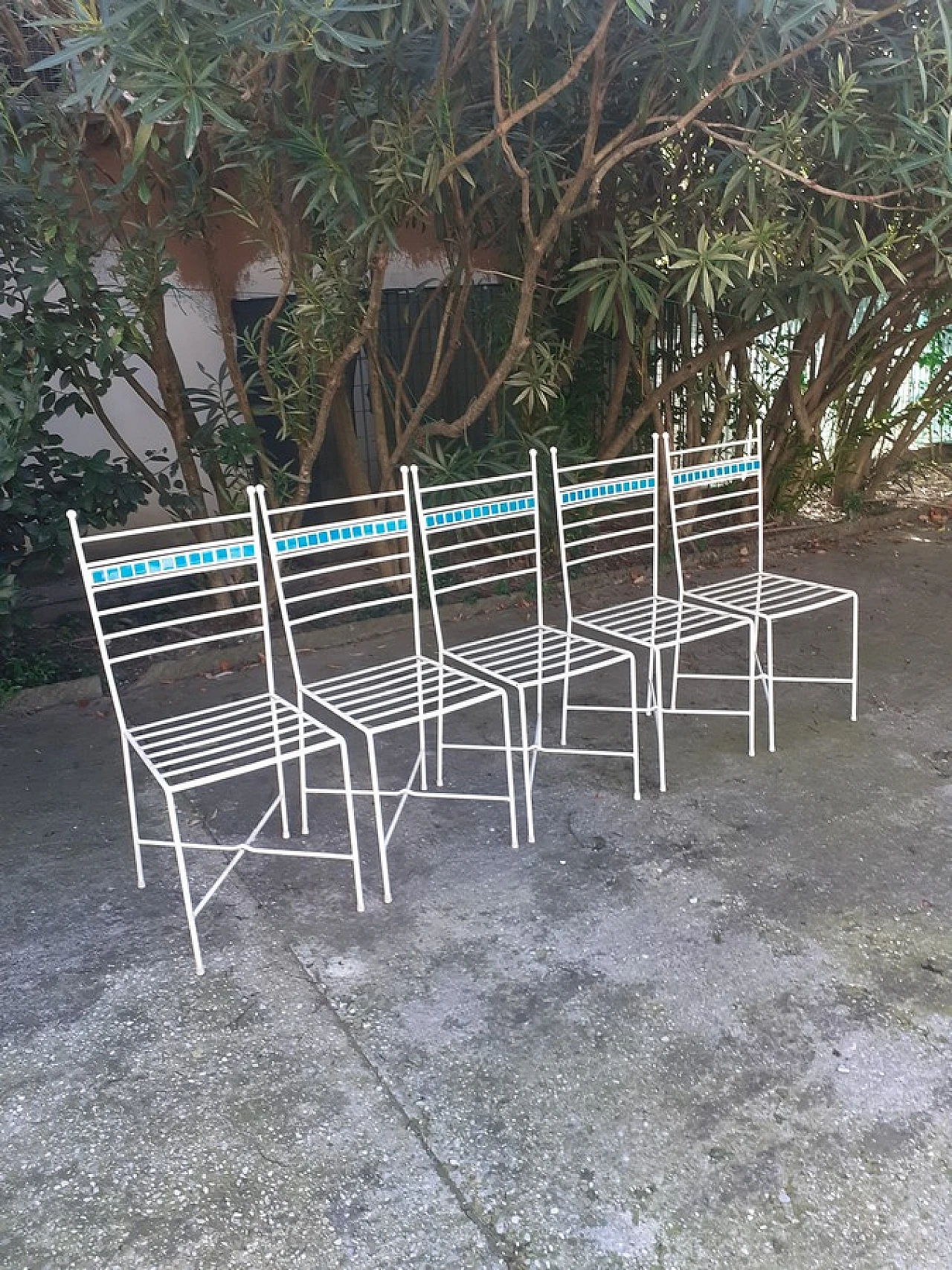 5 iron chairs, 90s 1