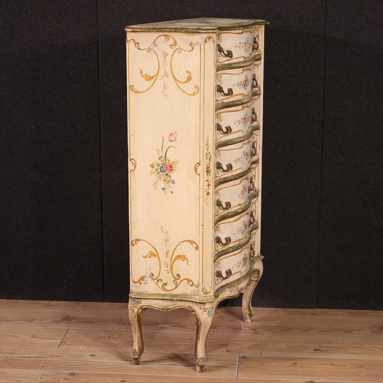 Venetian weekly dresser 20th century 3