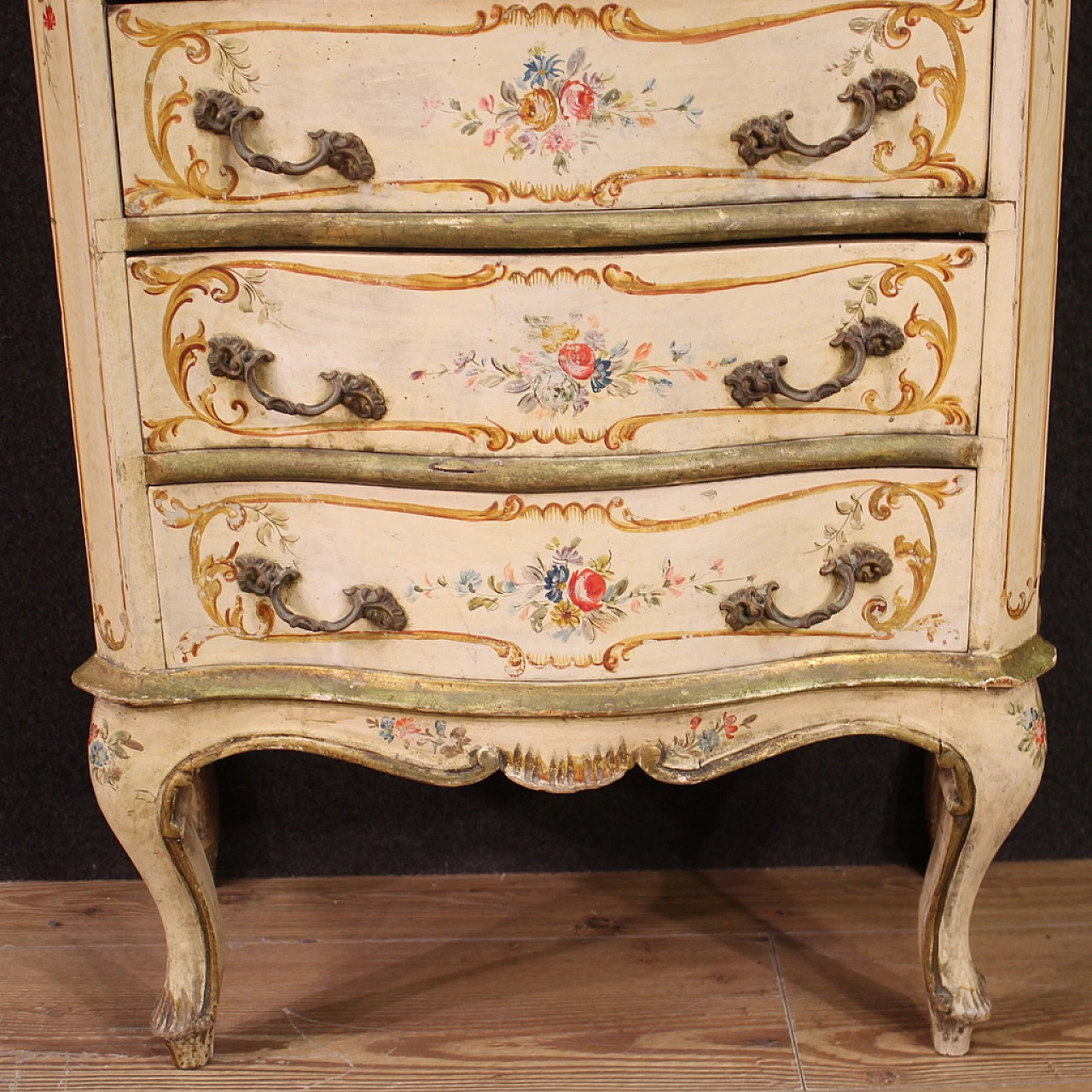 Venetian weekly dresser 20th century 11