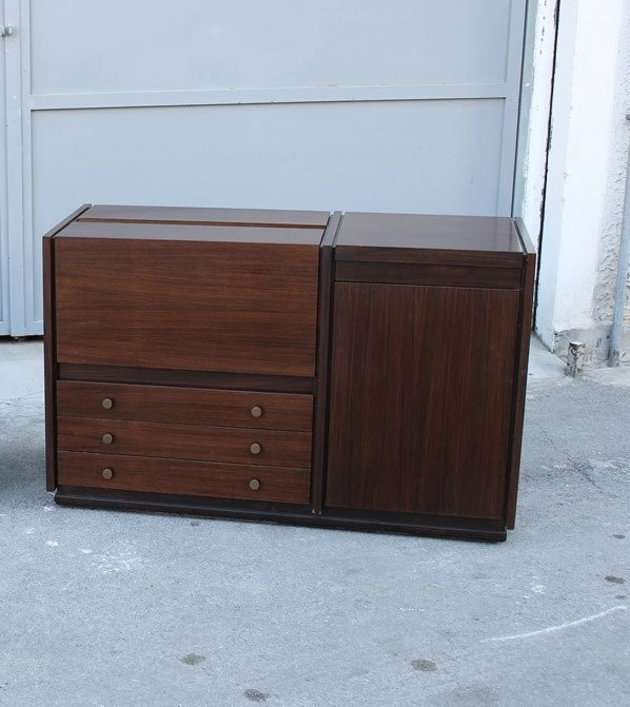 Bar cabinet by Osvaldo Borsani for Tecno, 70s 2