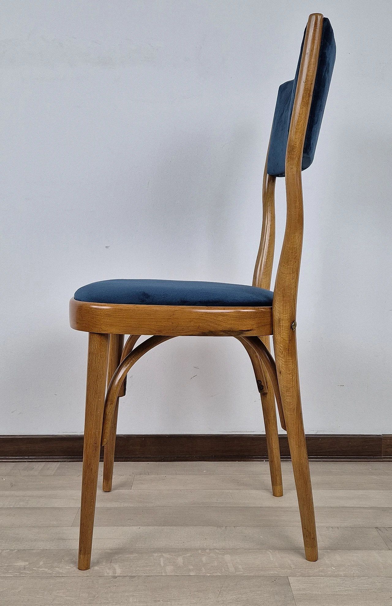 4 Art Deco blue velvet chairs, 1940s 4