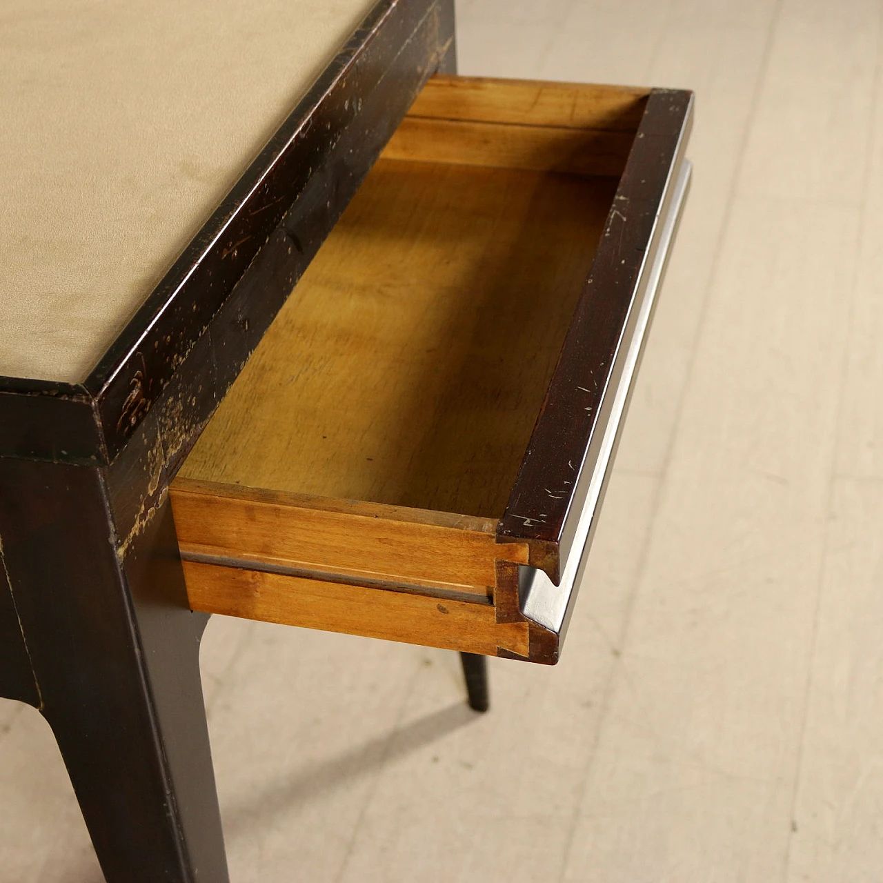 Table with stool in wood and fabric, 1950s 3