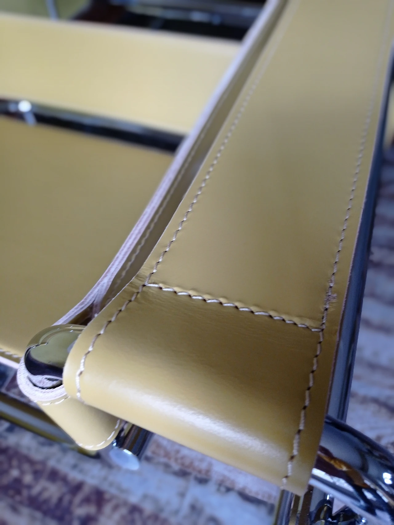 Wassily B3 armchair in yellow leather by Knoll International 12