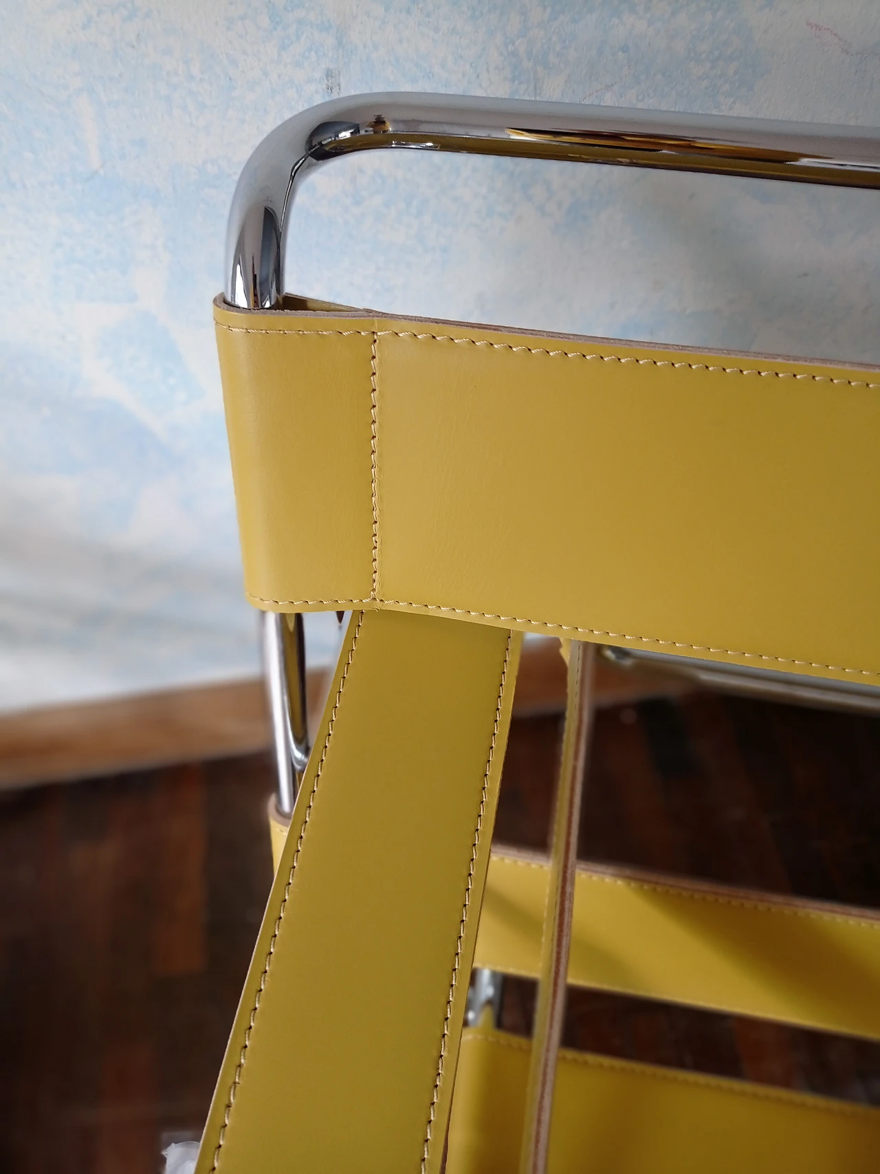 Wassily B3 armchair in yellow leather by Knoll International 29