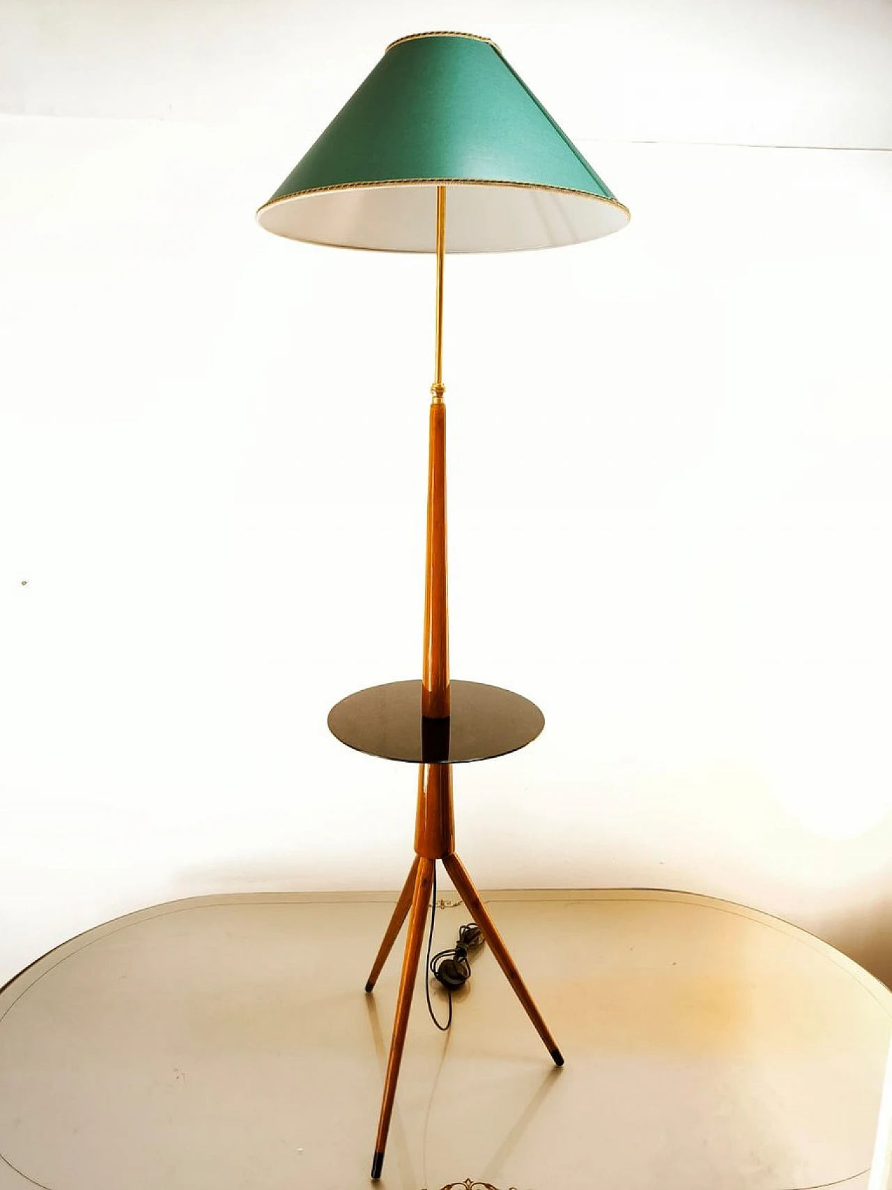 Wooden floor lamp with glass top, 1960s 14