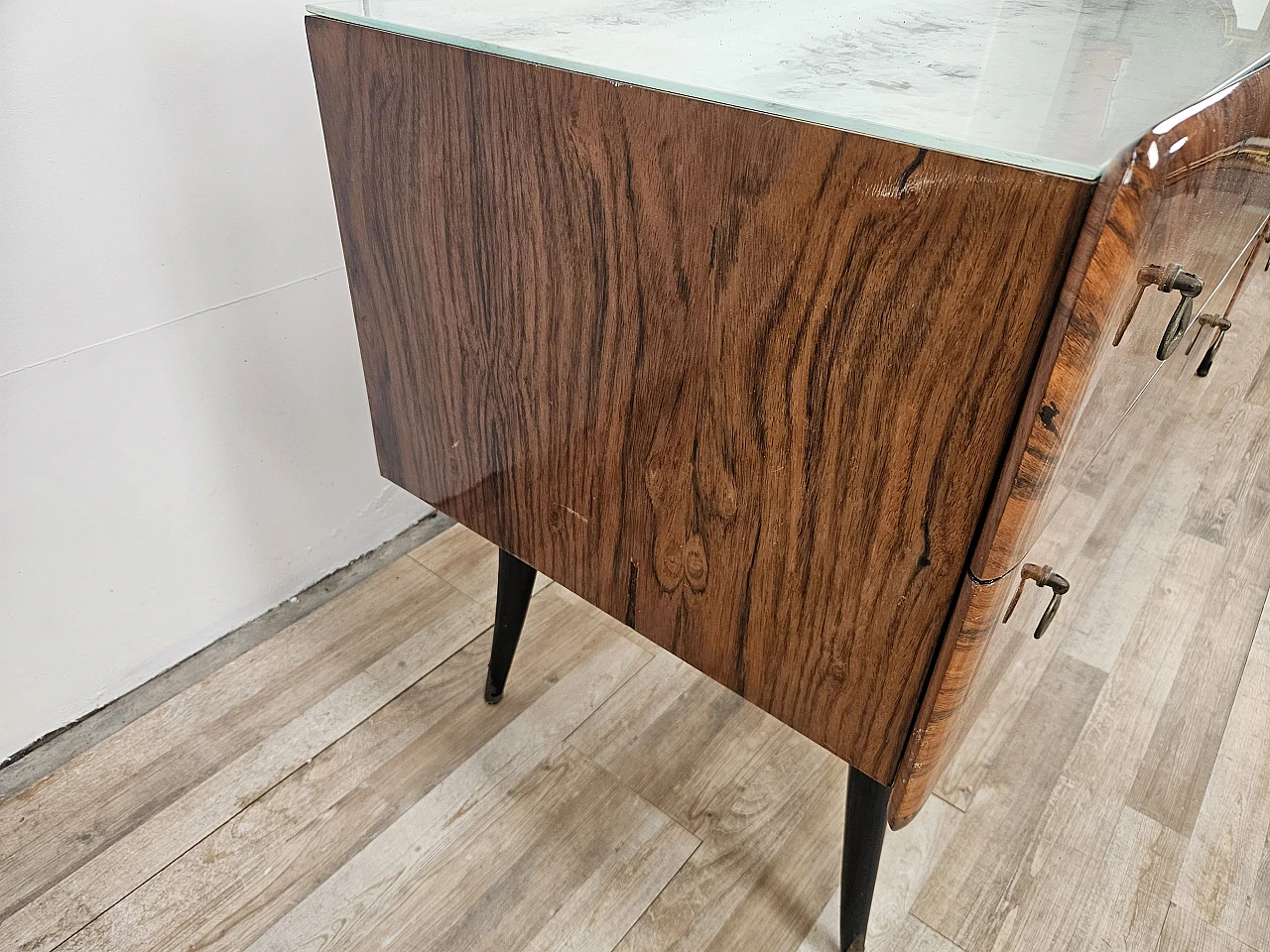 Credenza Mid Century a raggiera con piano in vetro, anni '50 3